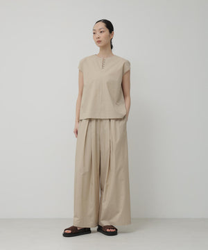 H:174　B:84　W:59 着用サイズ：M