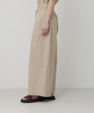 H:174　B:84　W:59 着用サイズ：M