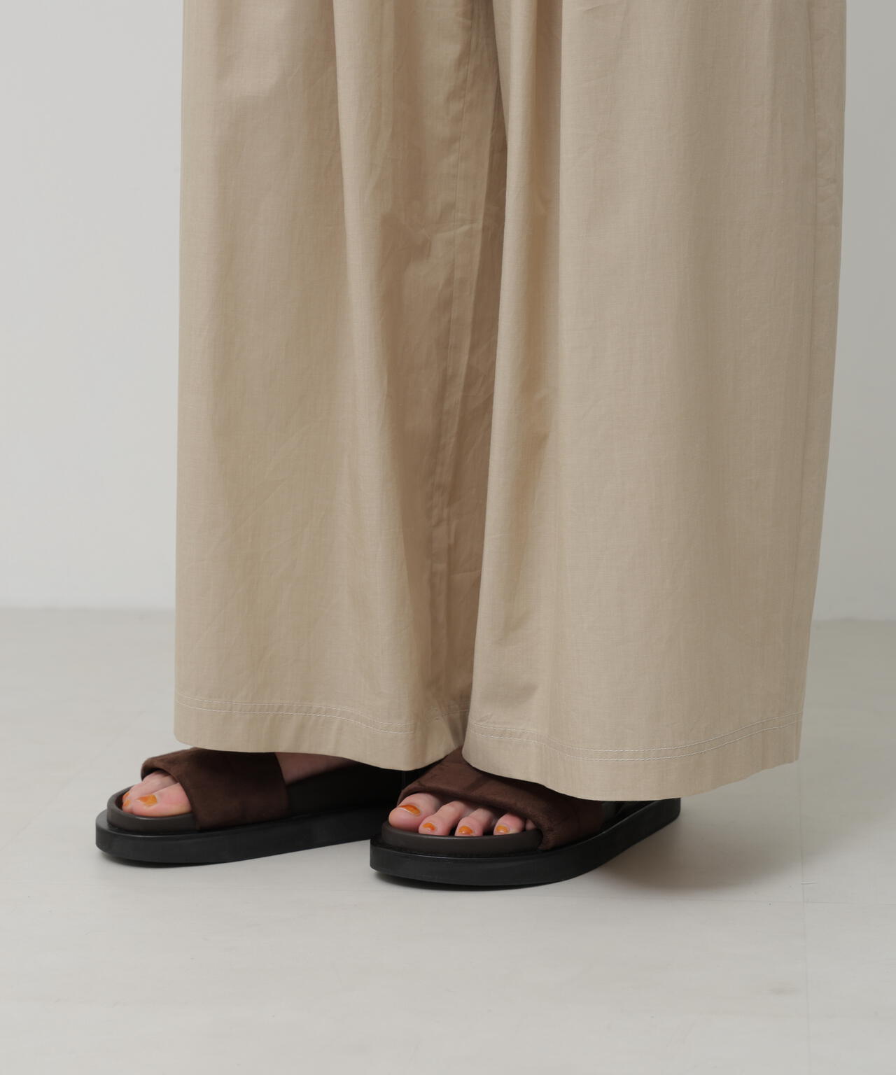 H:174　B:84　W:59 着用サイズ：M