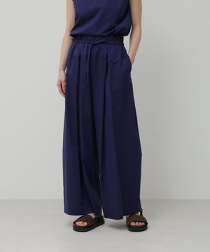 H:174　B:84　W:59 着用サイズ：M