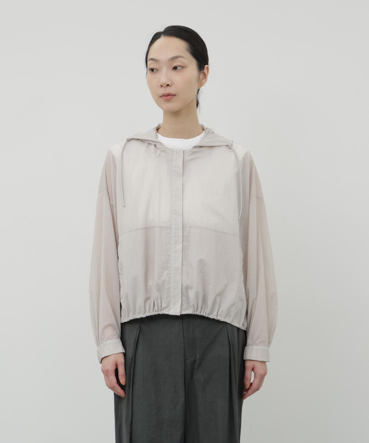 エアーナイロンフーディブルゾン