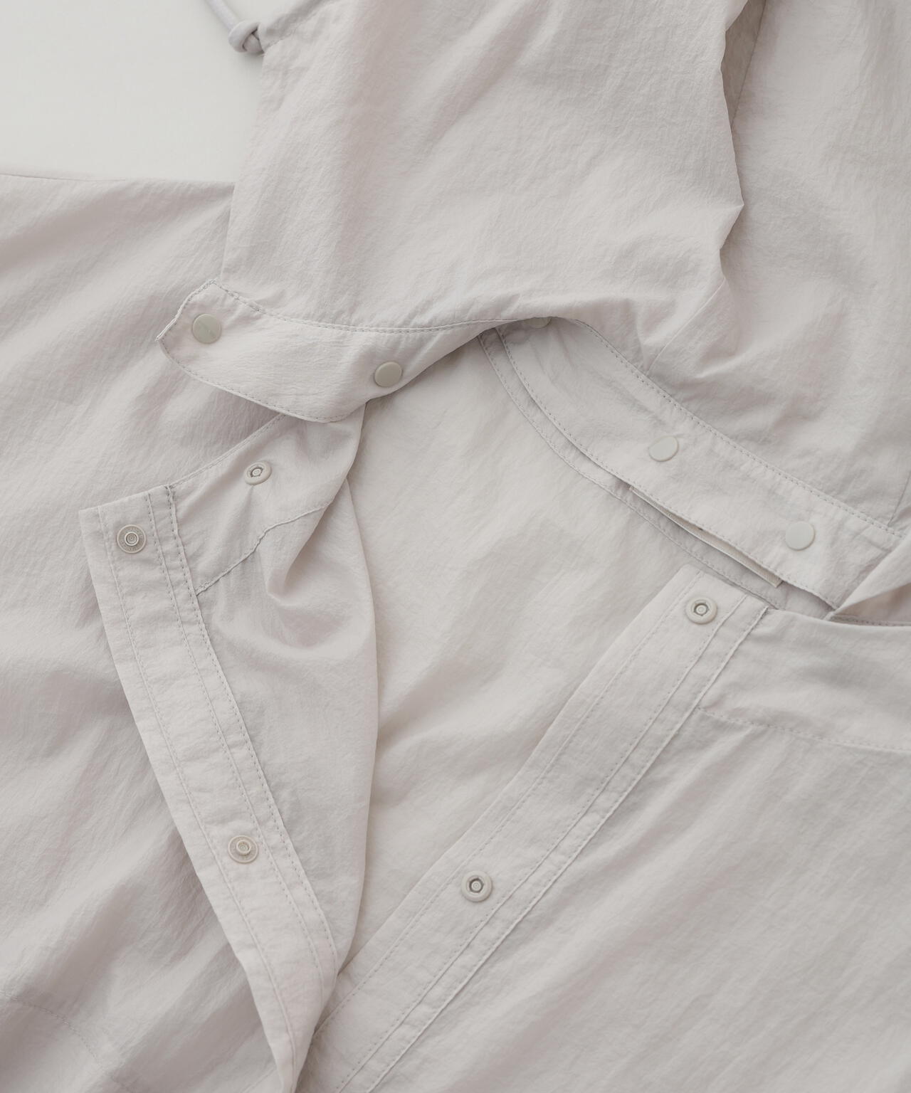 エアーナイロンフーディブルゾン