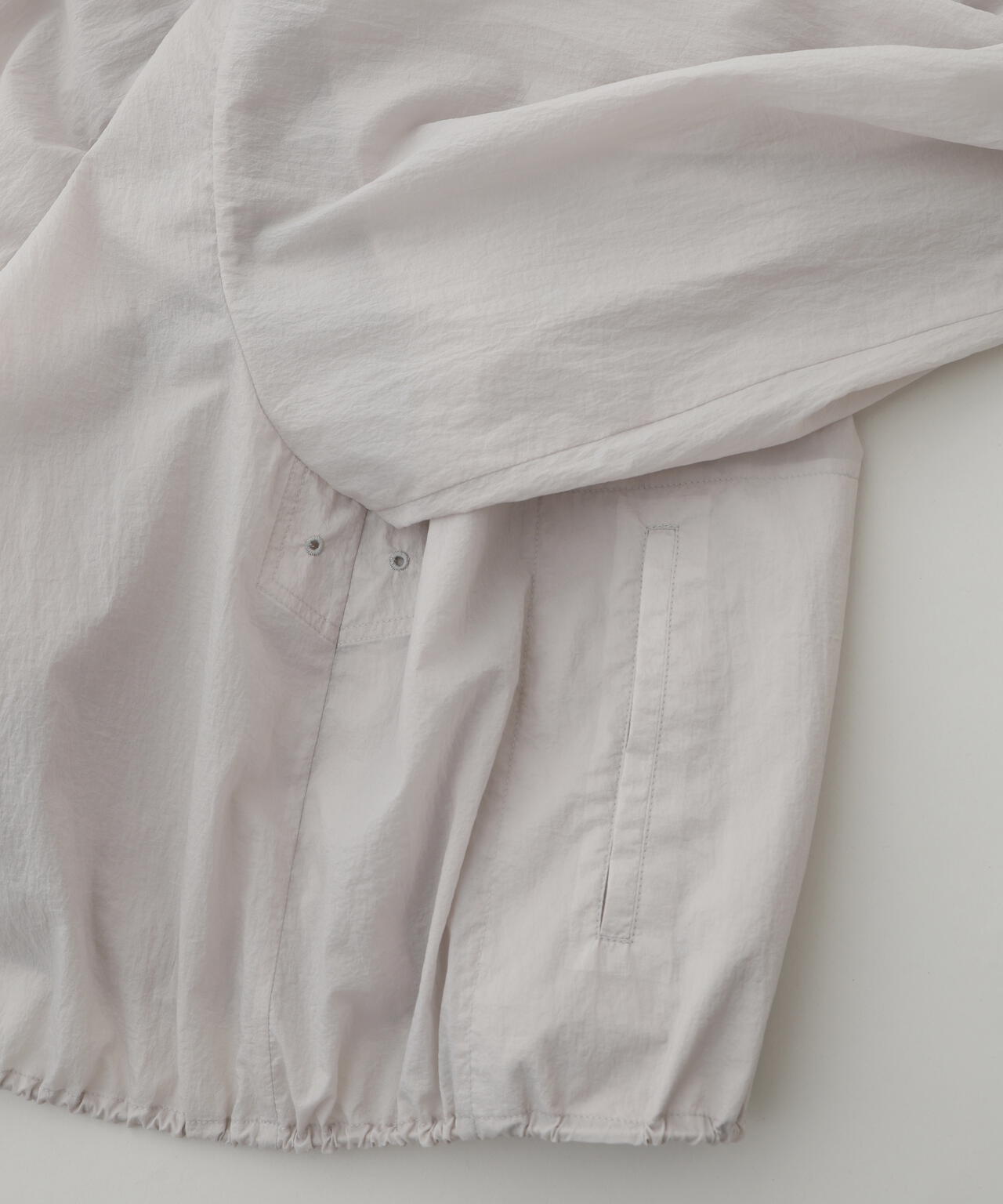 エアーナイロンフーディブルゾン