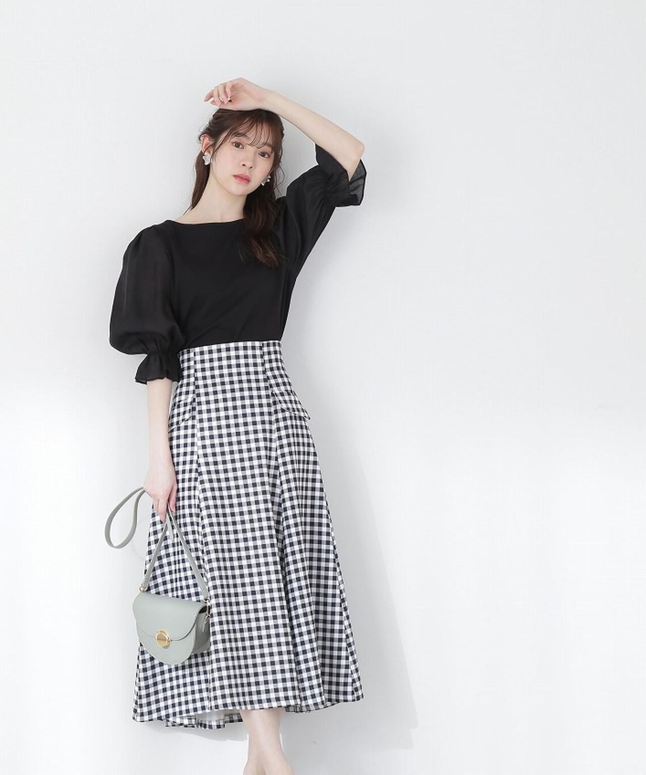 【美人百花5月号掲載 タイアップ休井美郷さん着用商品】シアースリーブカットトップス