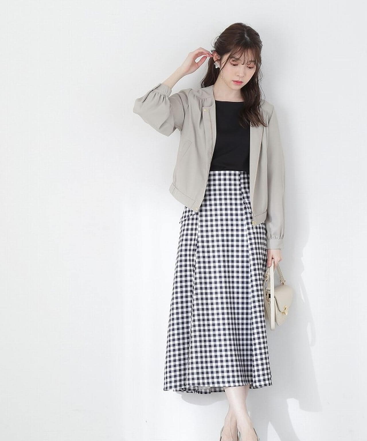 【美人百花5月号掲載 タイアップ休井美郷さん着用商品】シアースリーブカットトップス