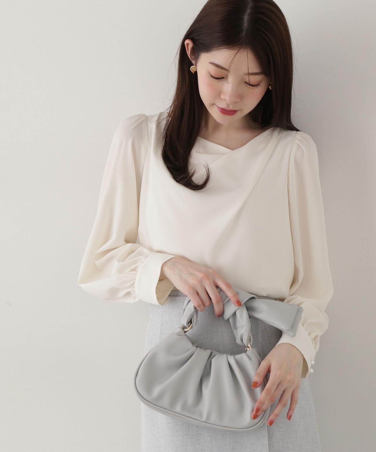 デコルテニュアンスブラウス | PROPORTION BODY DRESSING  