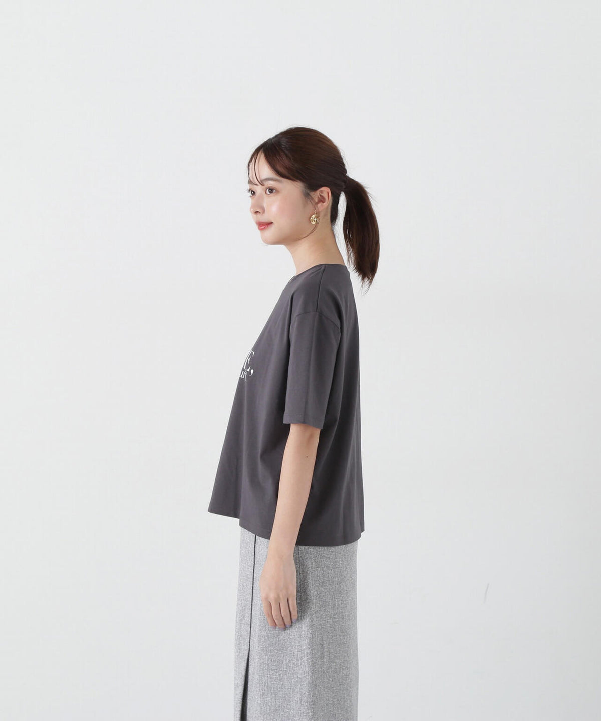 ロゴTシャツ