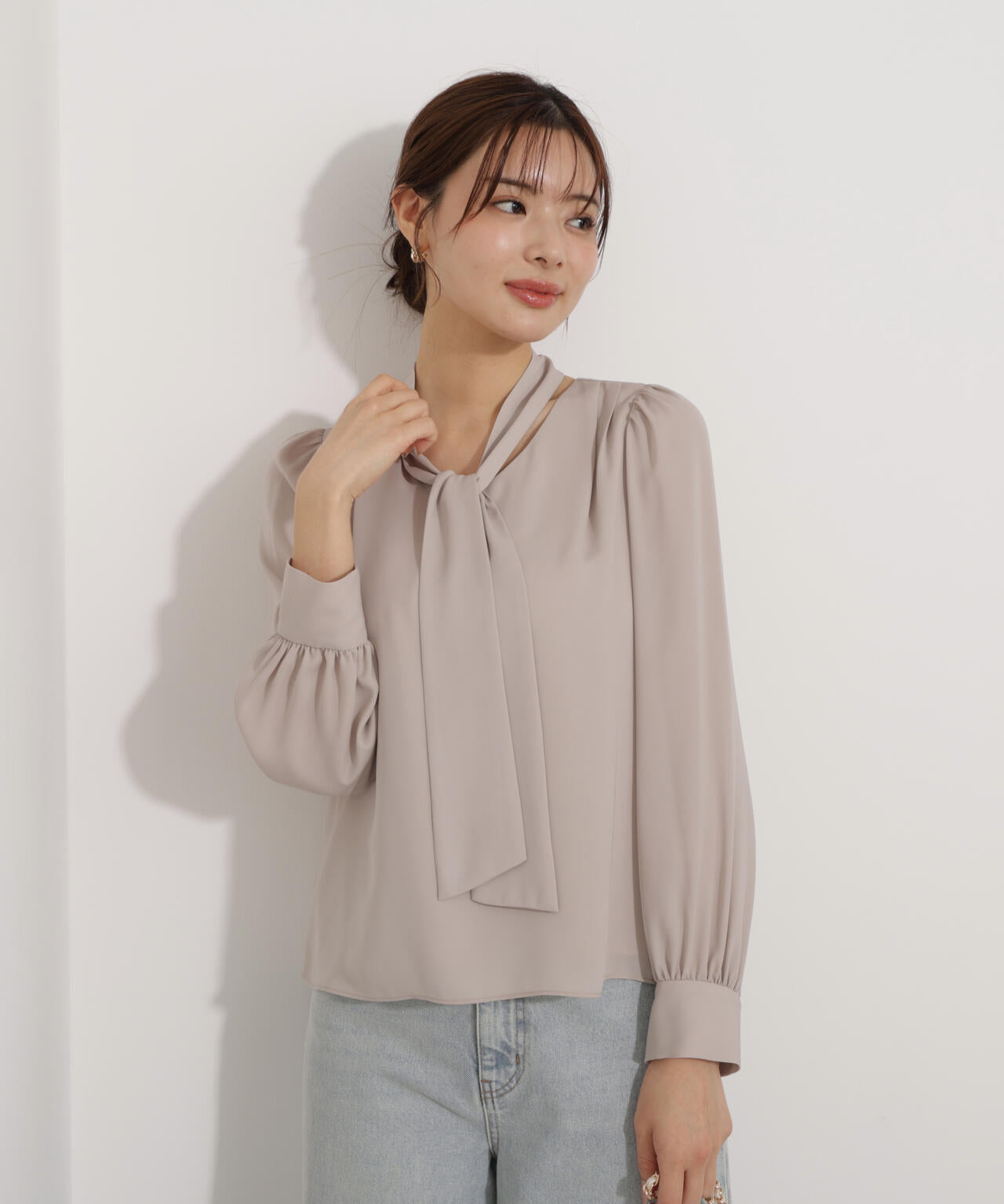 Theory とろみボウタイブラウス リボン Vネック 2025年最新】theory