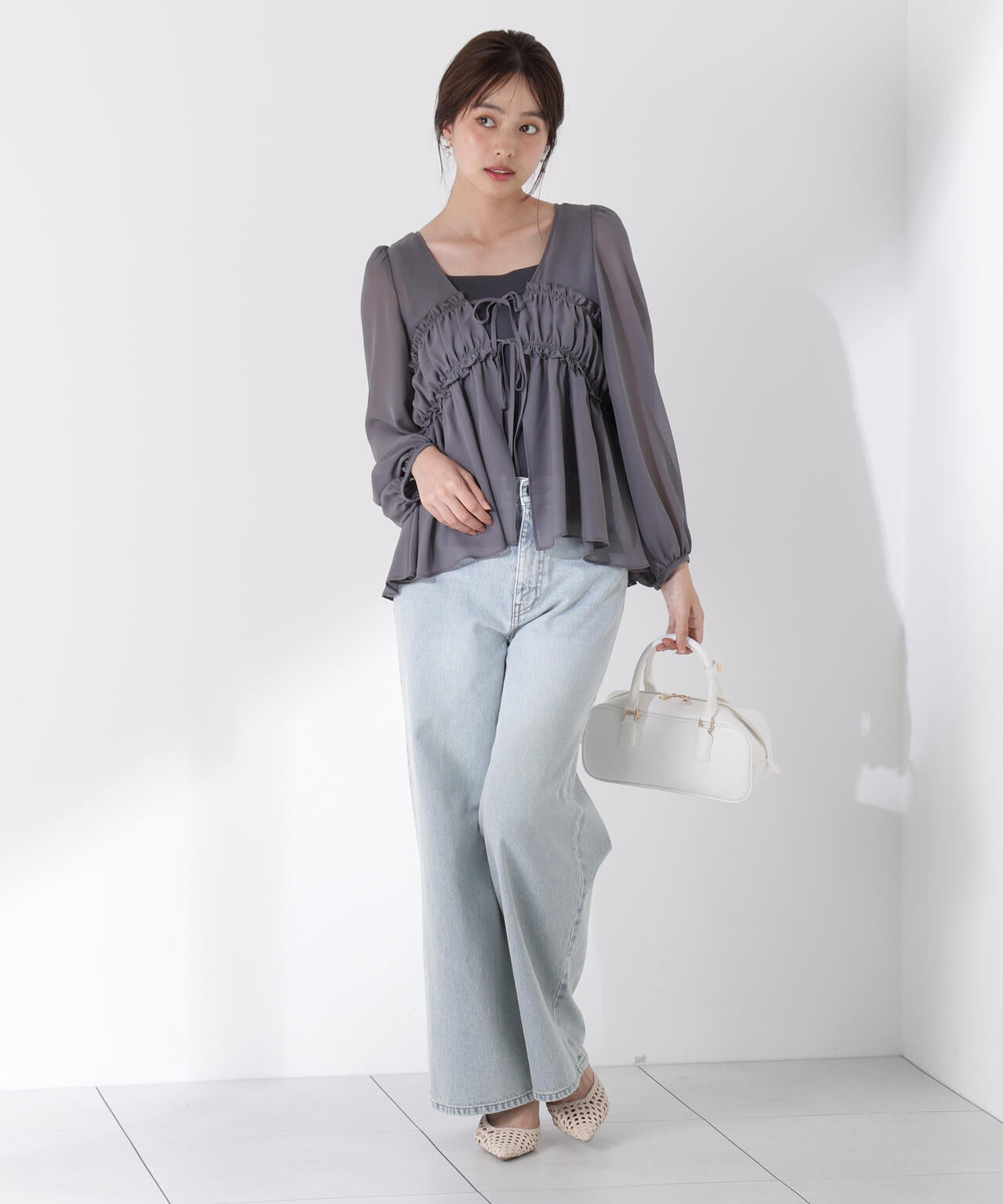 シフォンブラウス