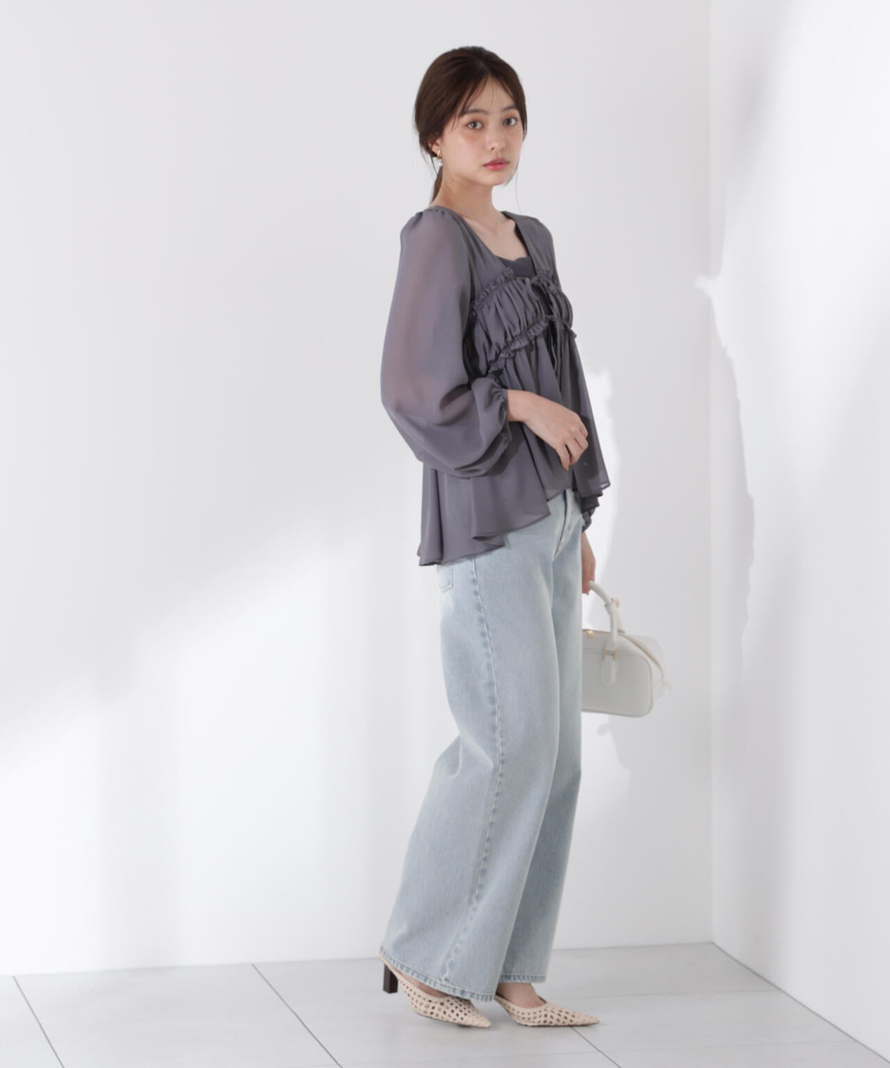 シフォンブラウス