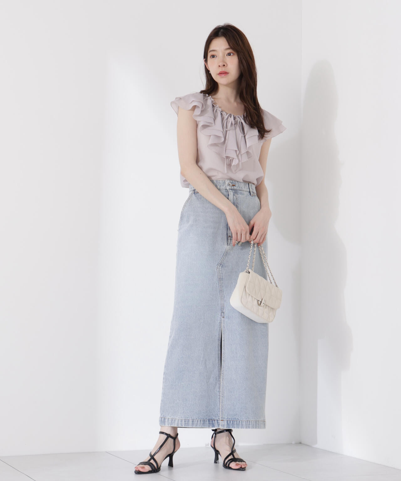 フロントリボンシアーブラウス