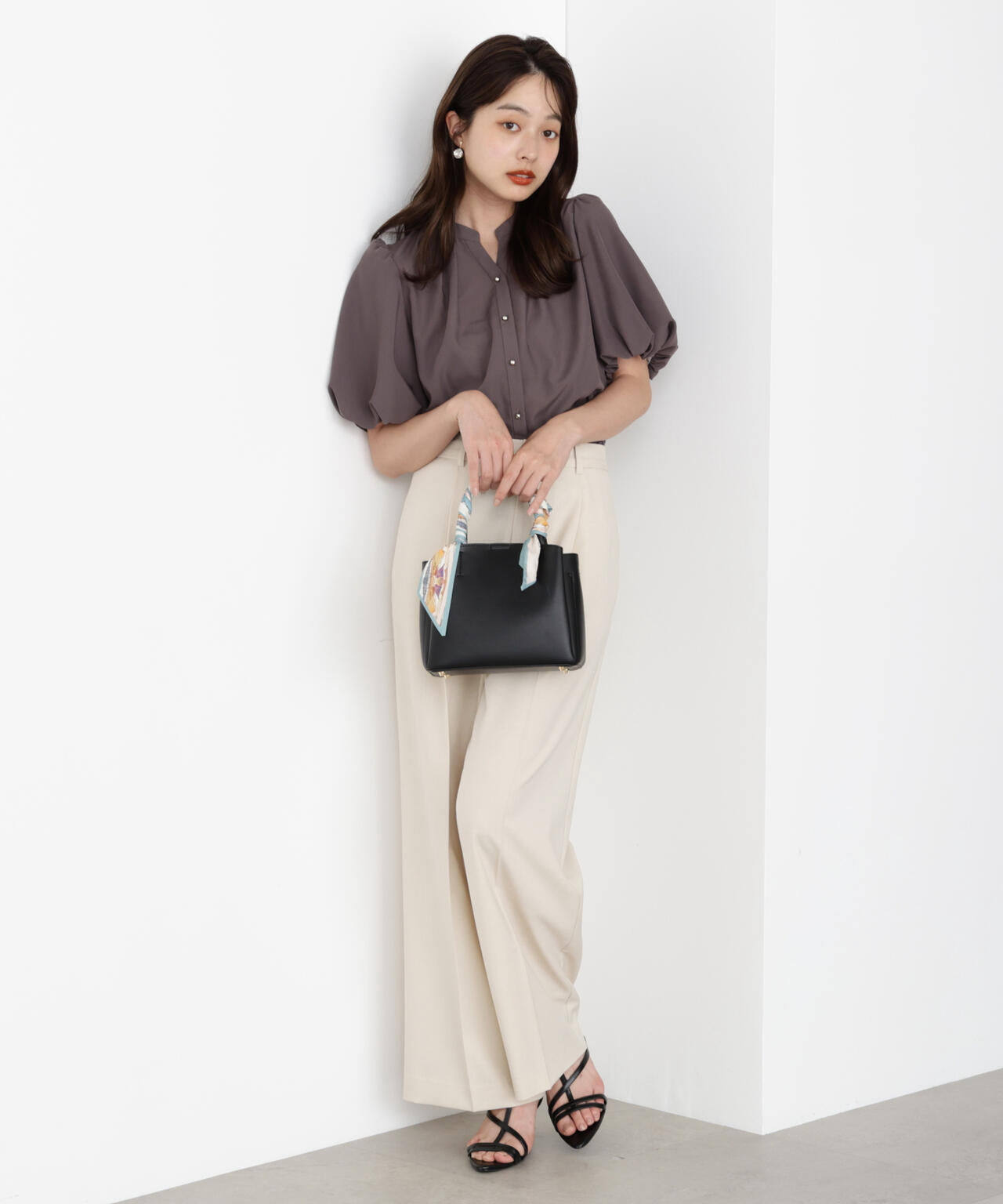 ＜ウォッシャブル＞バルーンタックブラウス