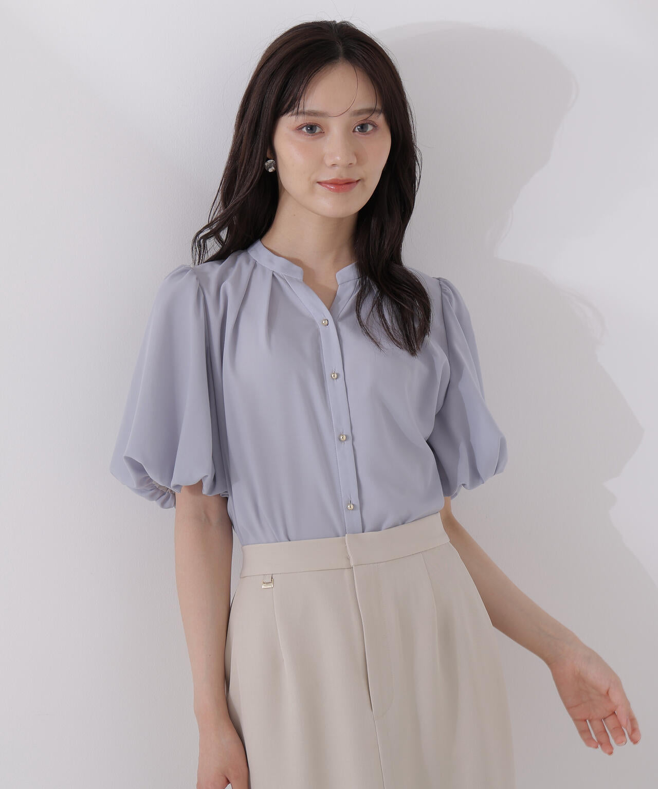 ＜ウォッシャブル＞バルーンタックブラウス