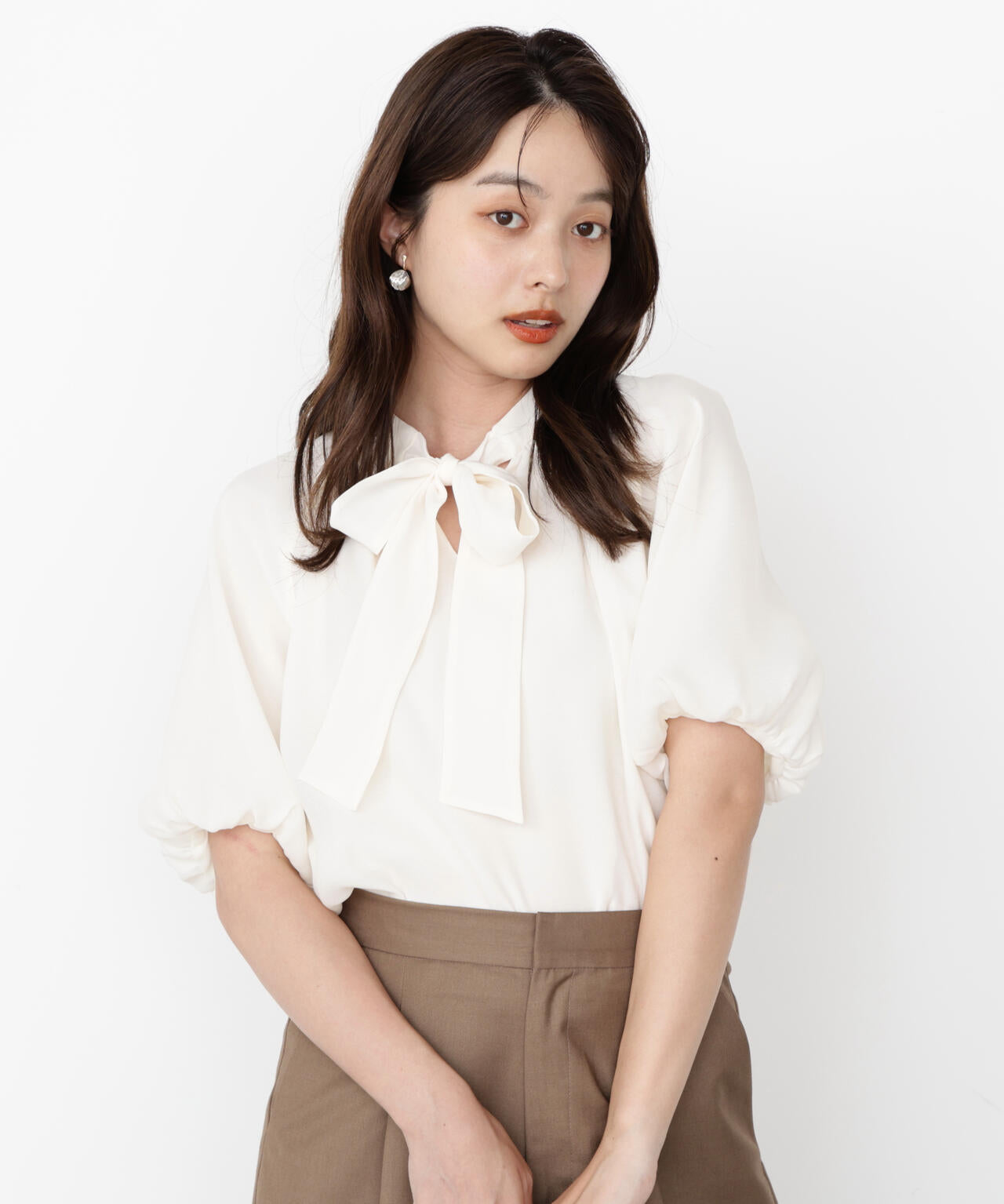 バルーンスリーブリボンブラウス