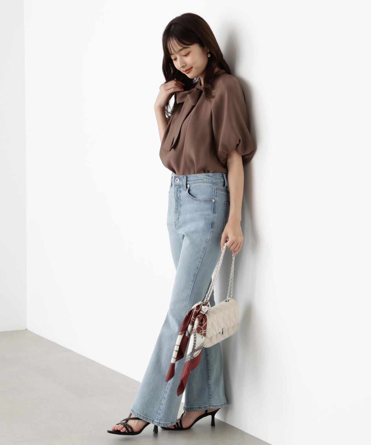 バルーンスリーブリボンブラウス