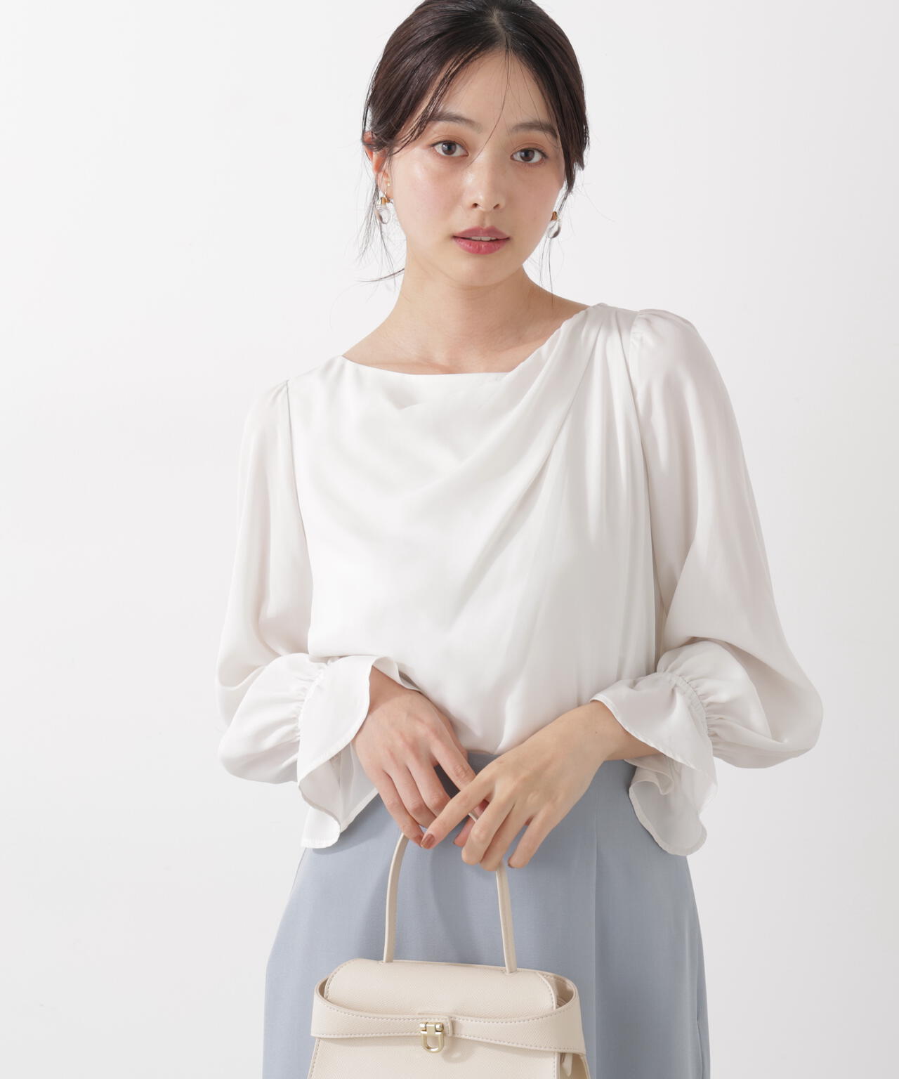 ＜ウォッシャブル＞キャンディースリーブニュアンスブラウス