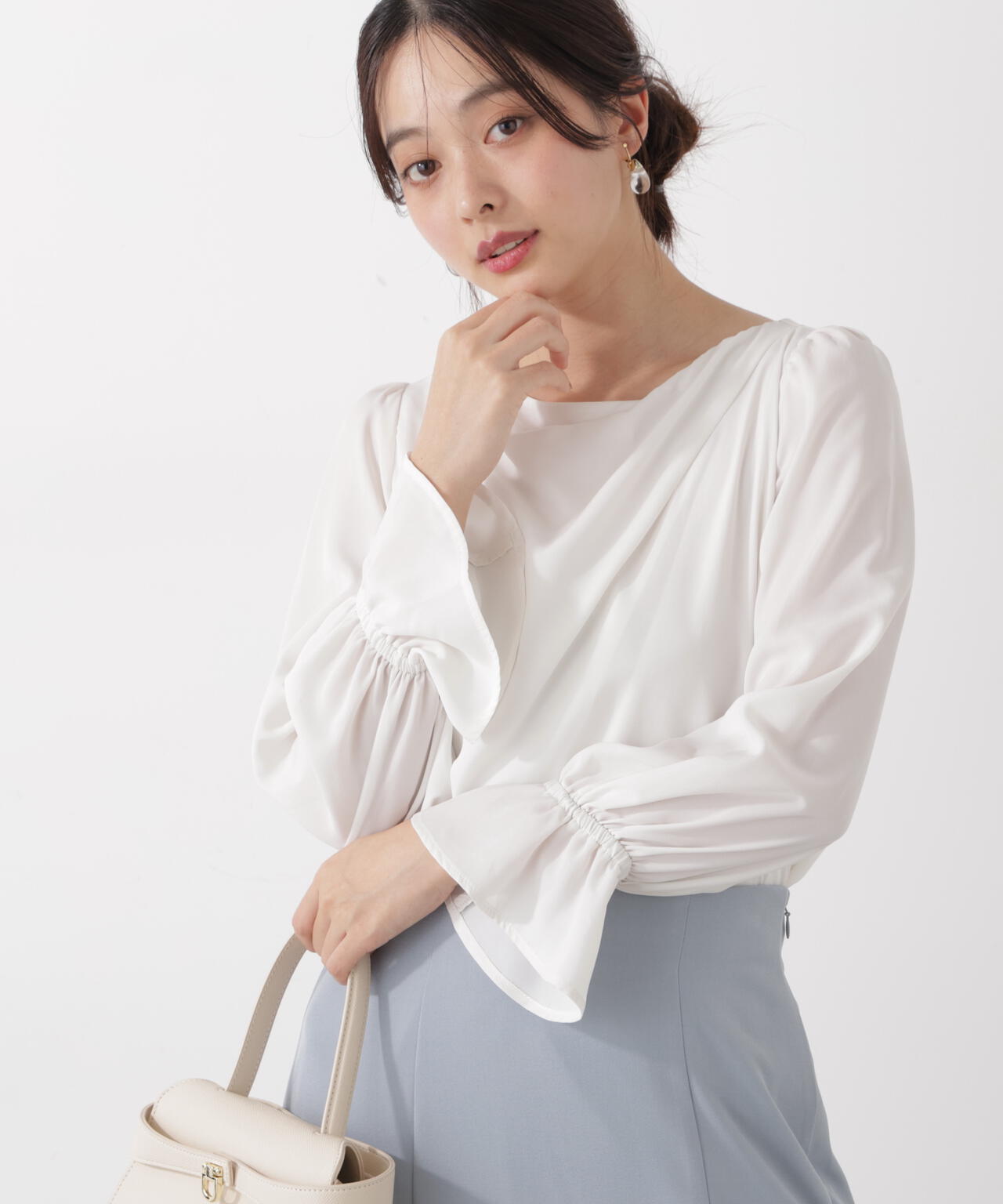 ＜ウォッシャブル＞キャンディースリーブニュアンスブラウス