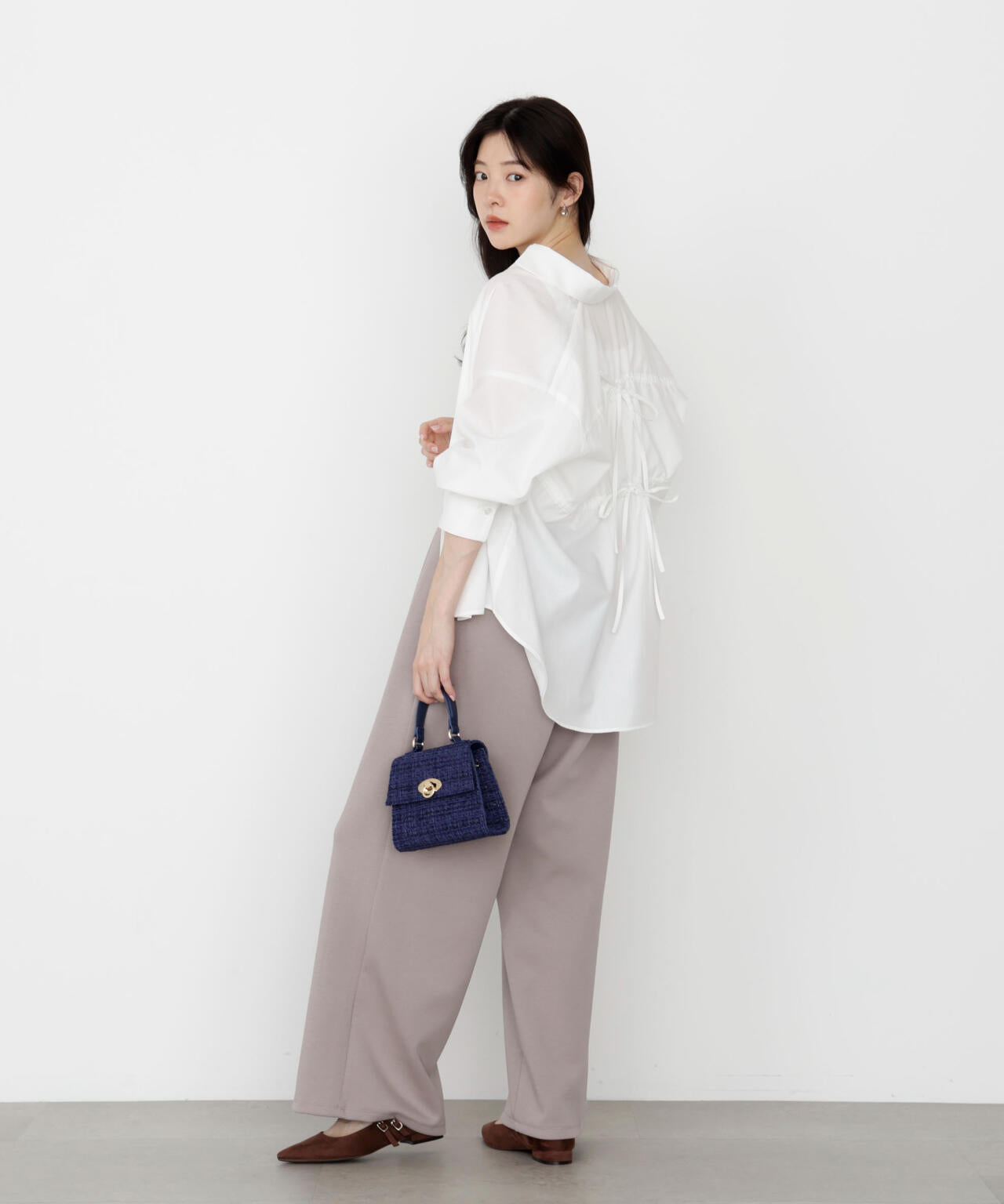 【松川星さん着用】＜ウォッシャブル＞バックリボンシャツ