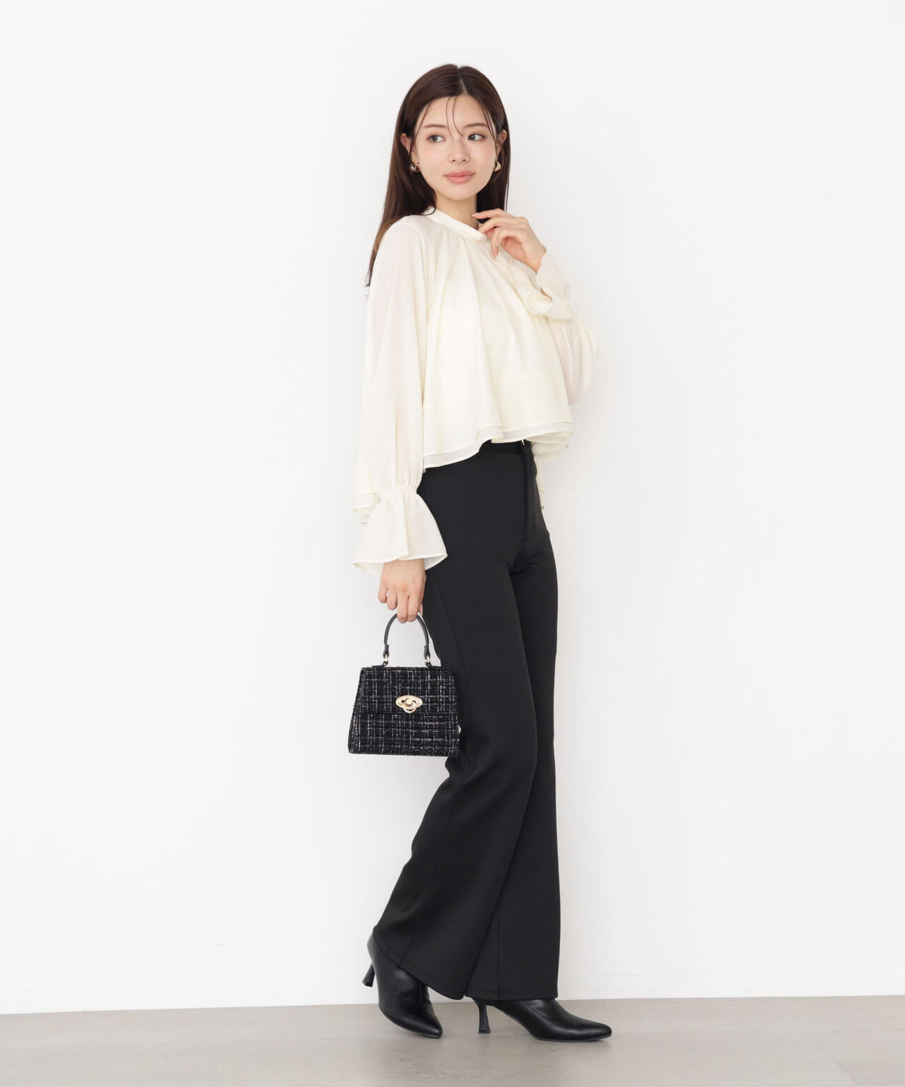 ウォッシャブル＞ヘムフレアブラウス | PROPORTION BODY DRESSING