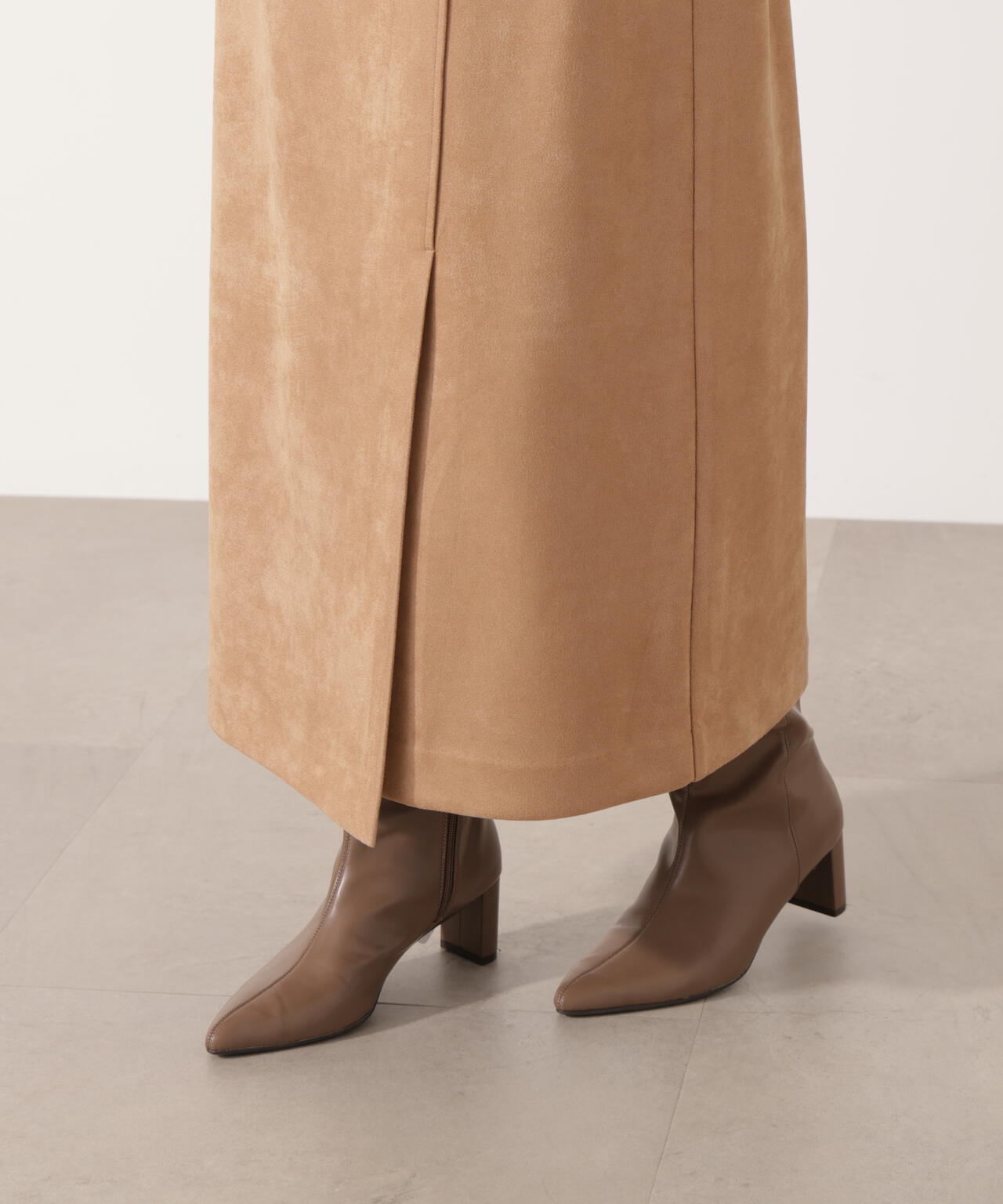 フェイクスエード調ナロースカート