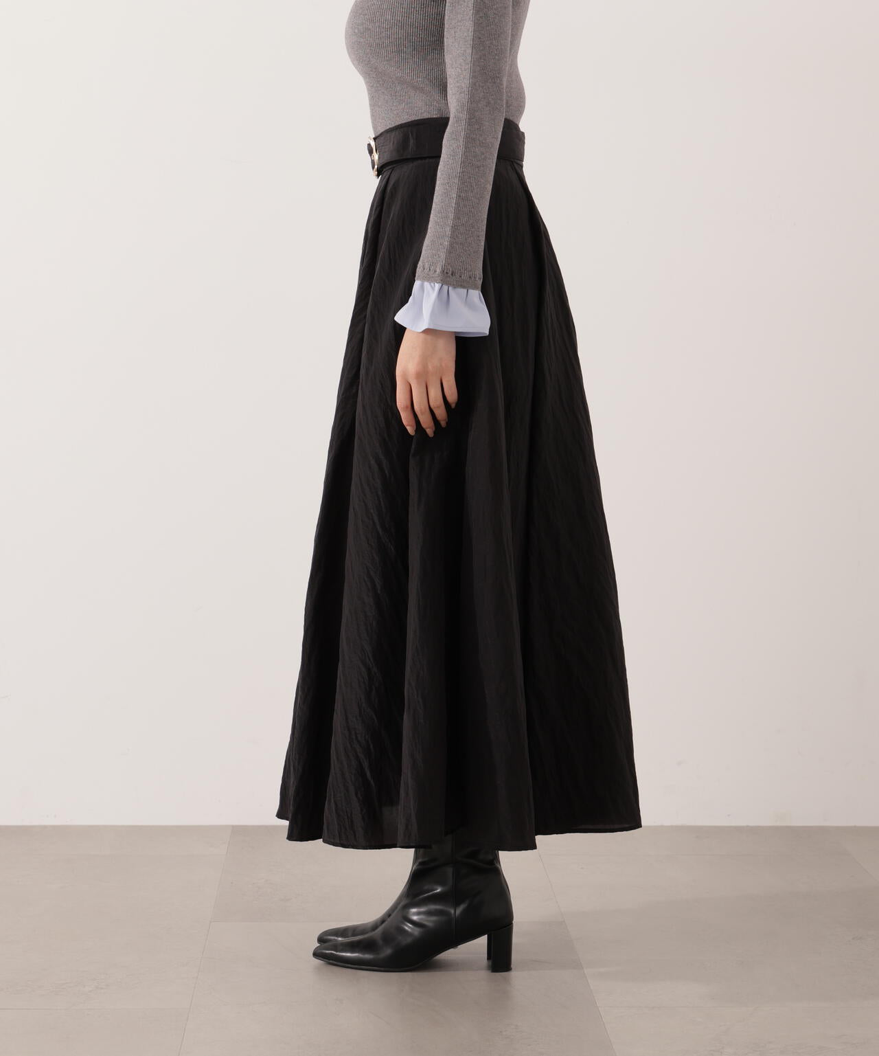 【青島心さん着用】ベルト付きシアーフレアスカート