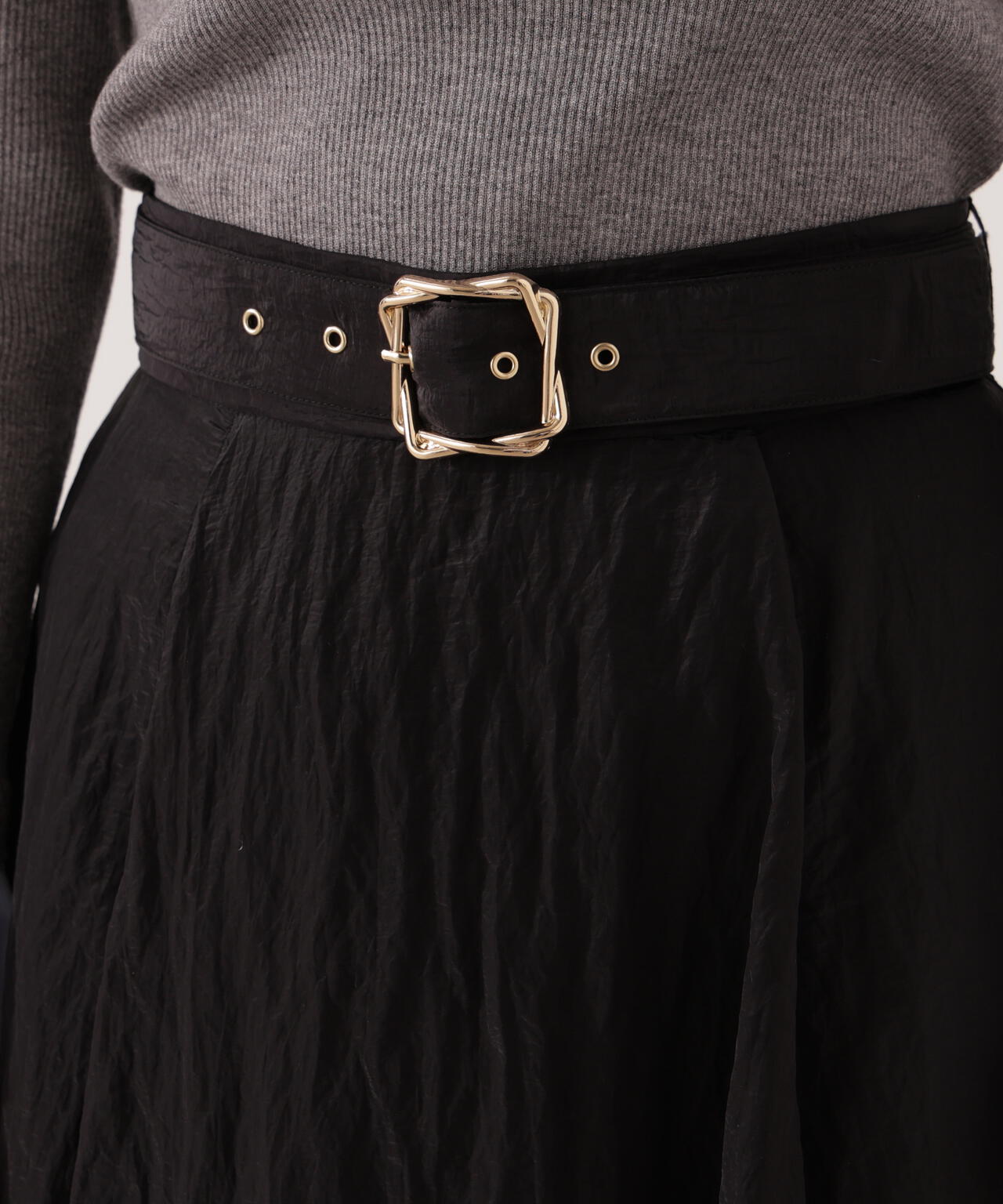 【青島心さん着用】ベルト付きシアーフレアスカート