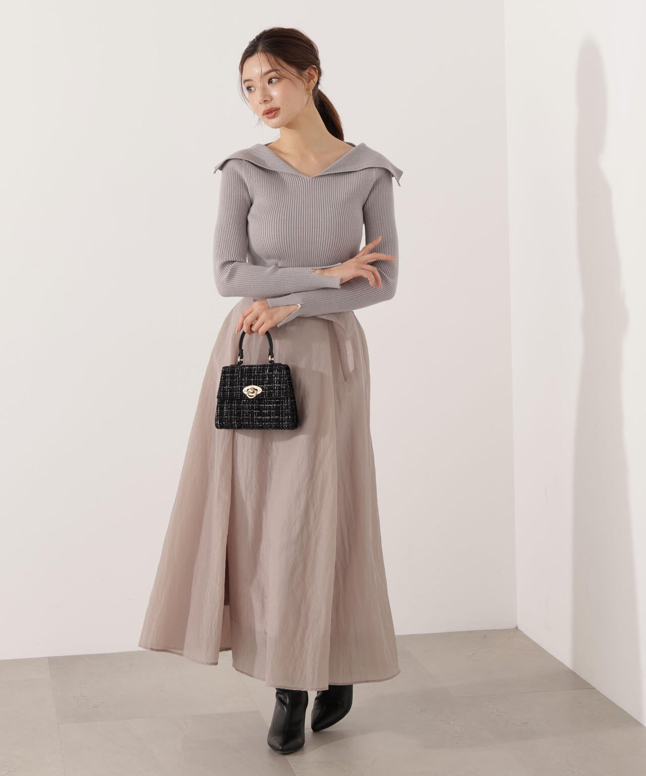 【青島心さん着用】ベルト付きシアーフレアスカート