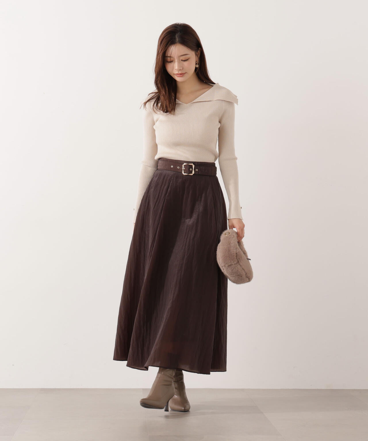 【青島心さん着用】ベルト付きシアーフレアスカート