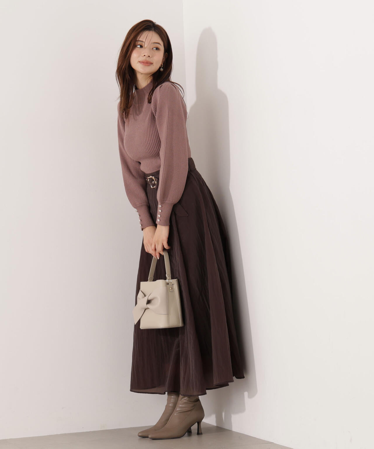 青島心さん着用】ベルト付きシアーフレアスカート | PROPORTION BODY