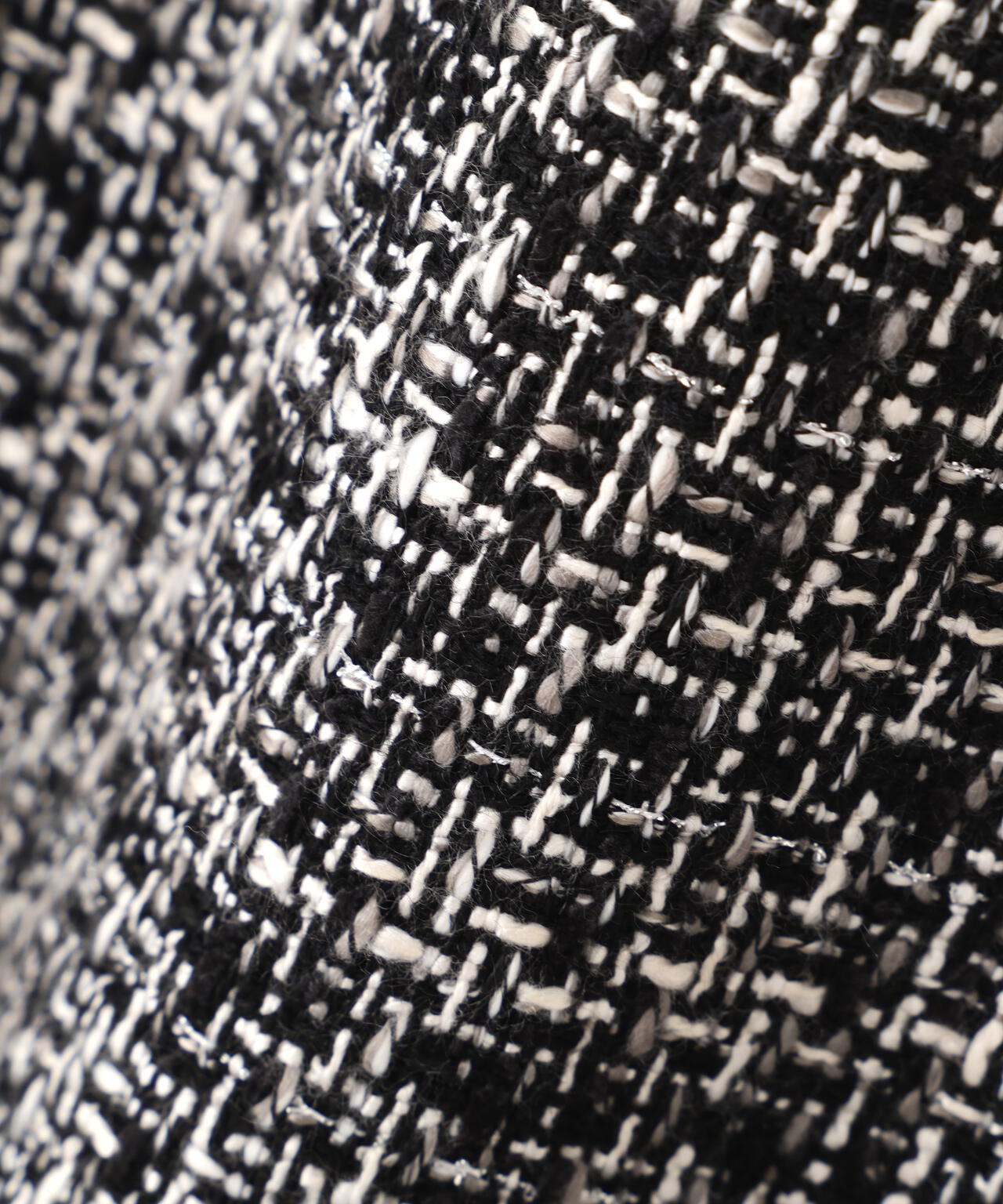 青島心さん着用】ミックスツイードフレアスカート | PROPORTION BODY