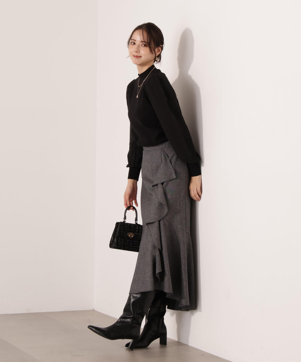 【加藤栞さん着用】ラッフルディテールスカート