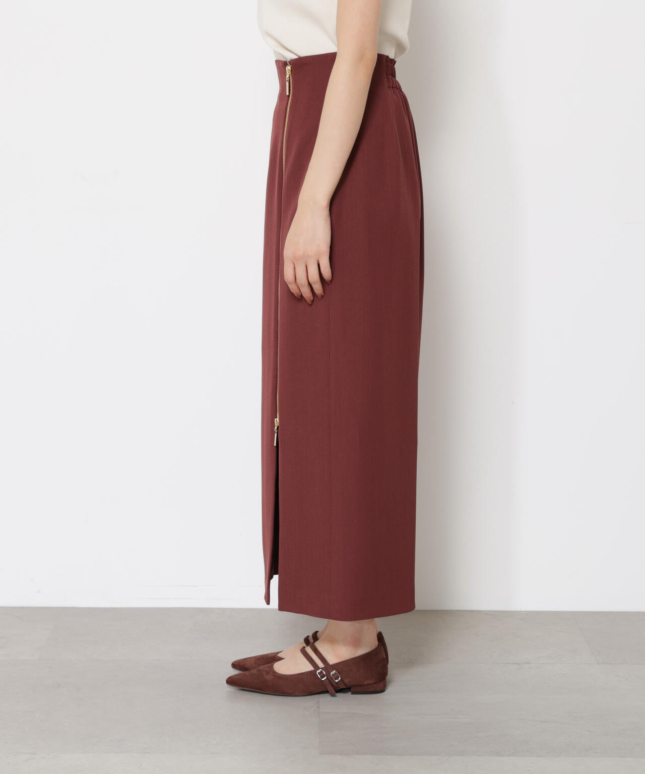 サイドファスナータイトスカート
