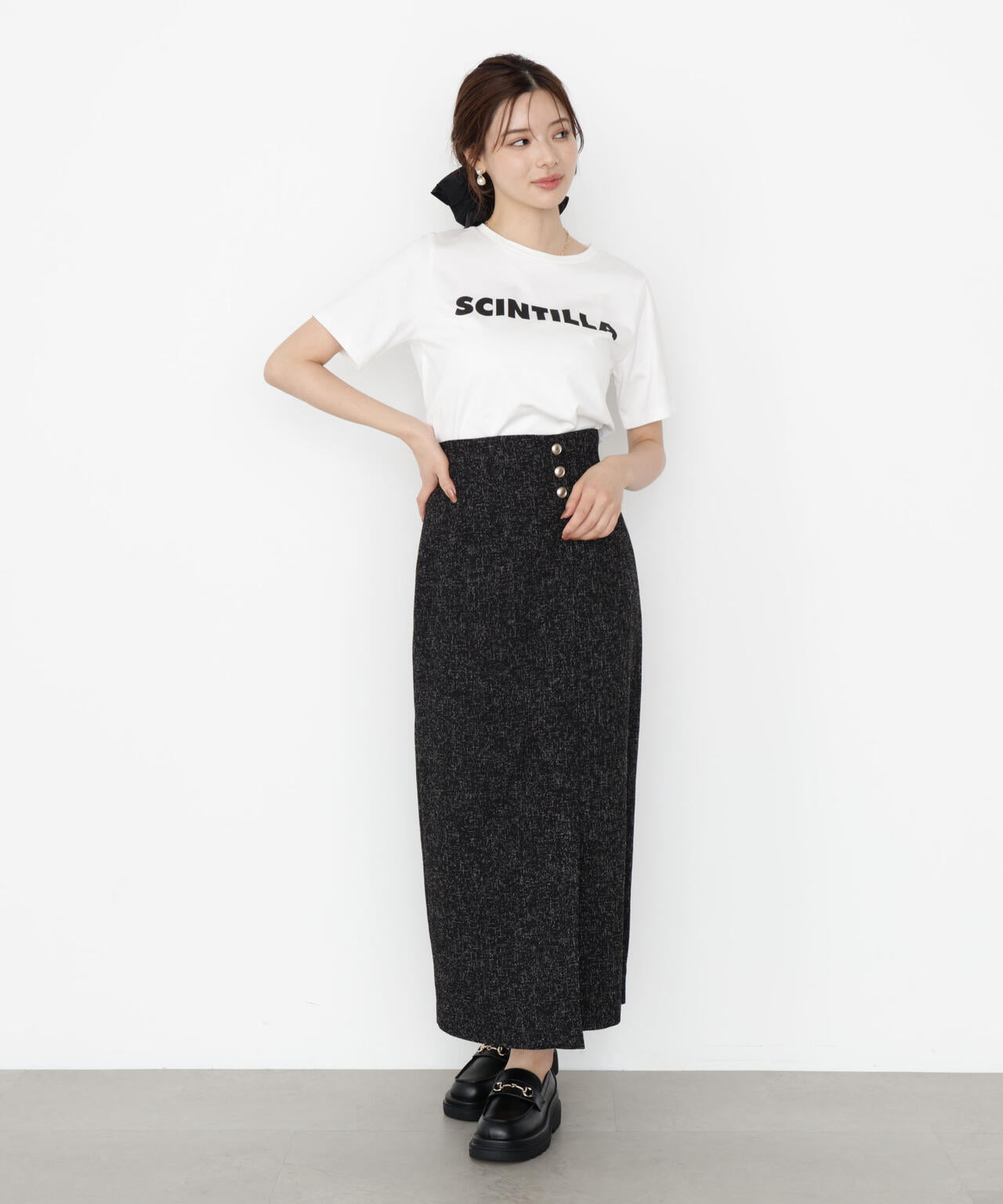 アシメ釦ナロースカート