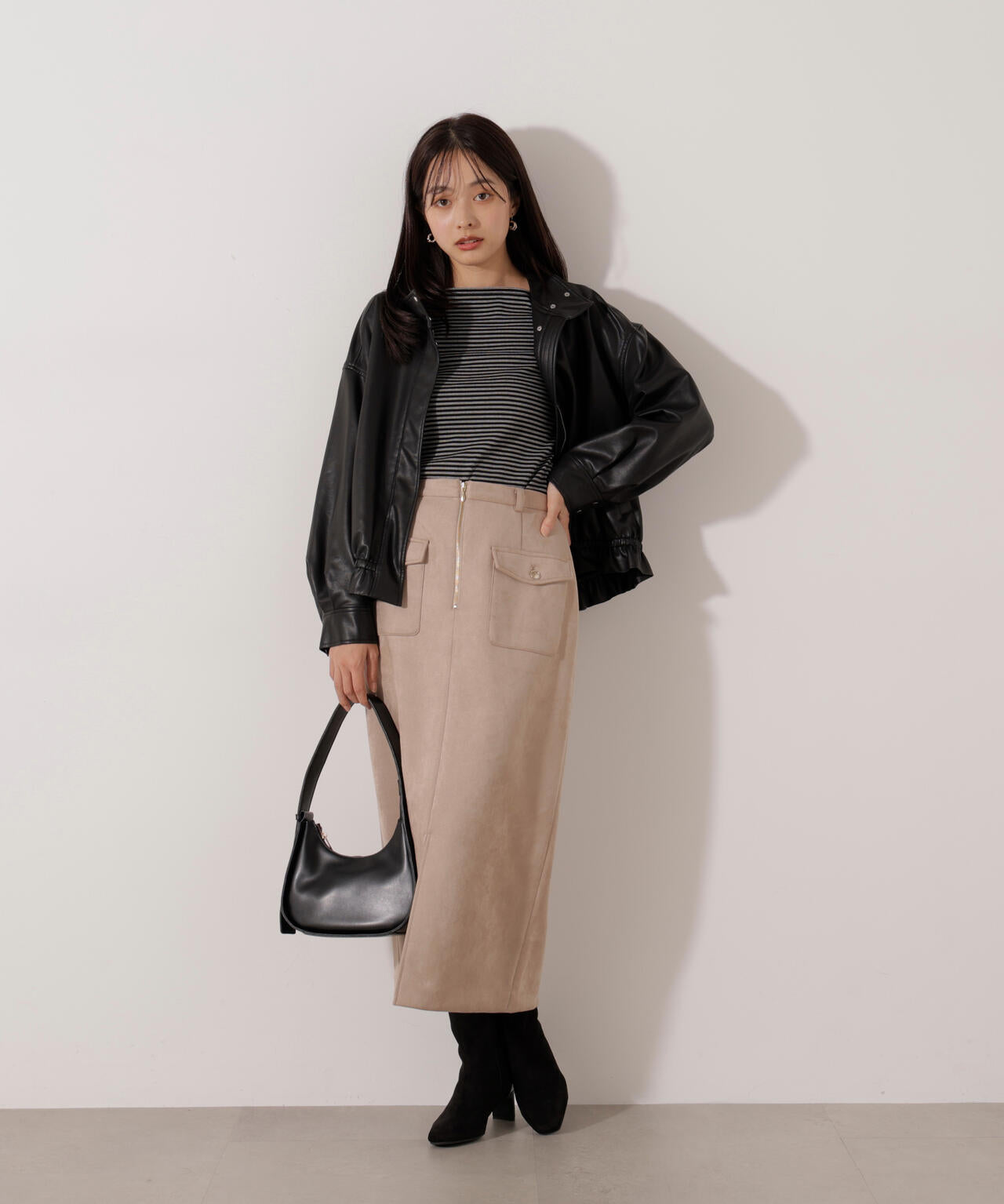 松川星さん着用】ダンボールフェイクスエードタイトスカート