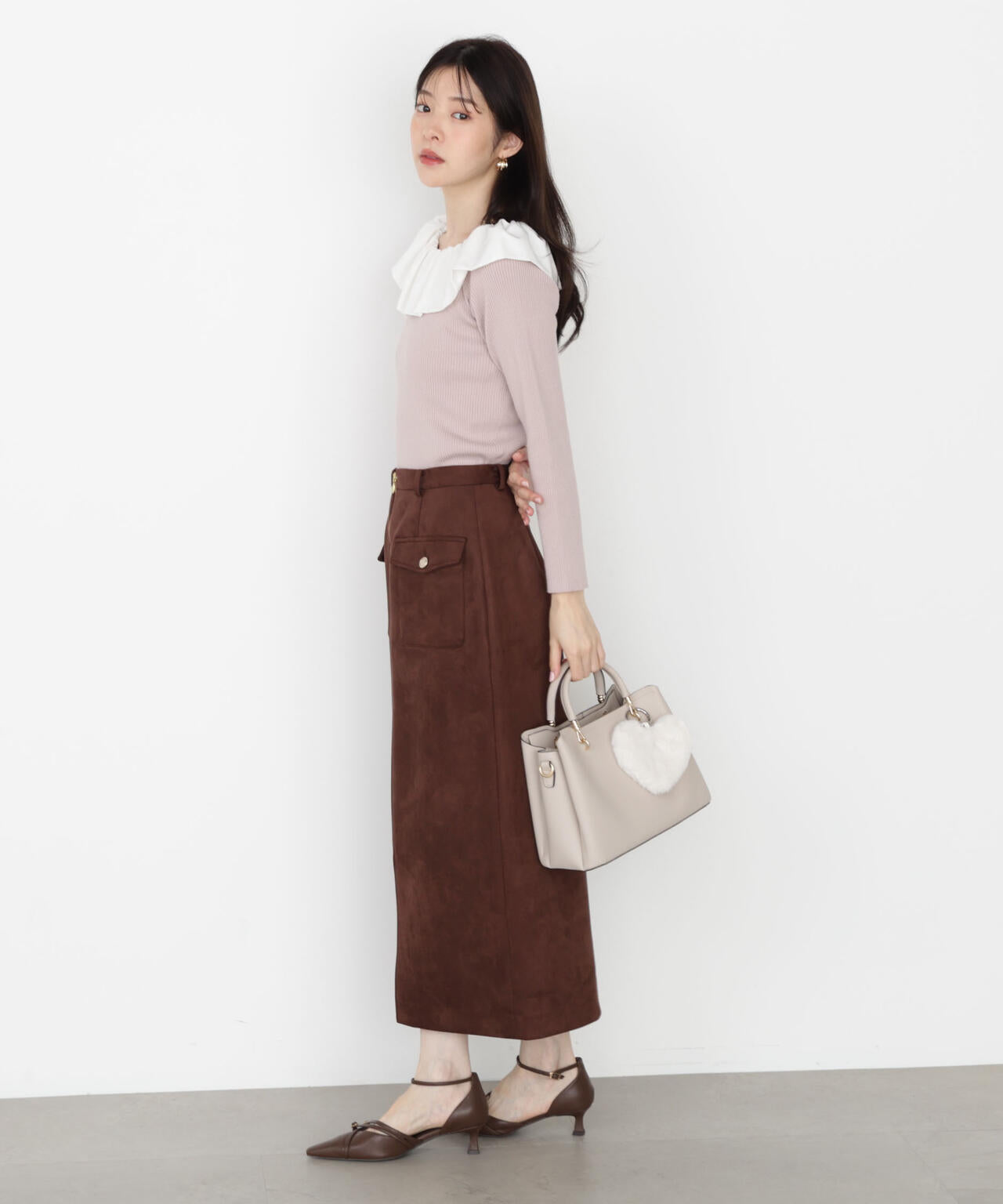 【松川星さん着用】ダンボールフェイクスエードタイトスカート