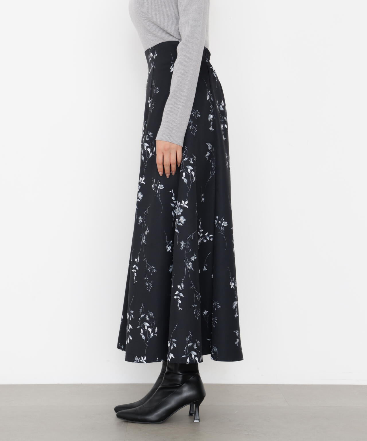 【松川星さん着用】Autumn Flower スカート