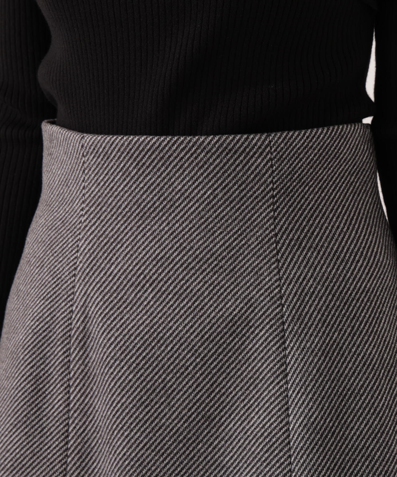 青島心さん着用】《EDIT COLOGNE》台形ミニスカート | PROPORTION BODY