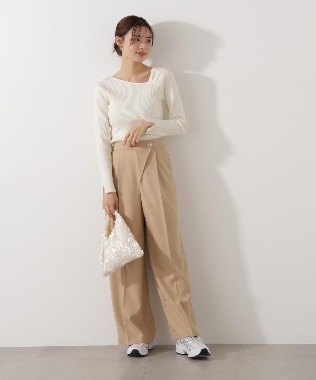 【加藤栞さん着用】ハイウエストラップパンツ