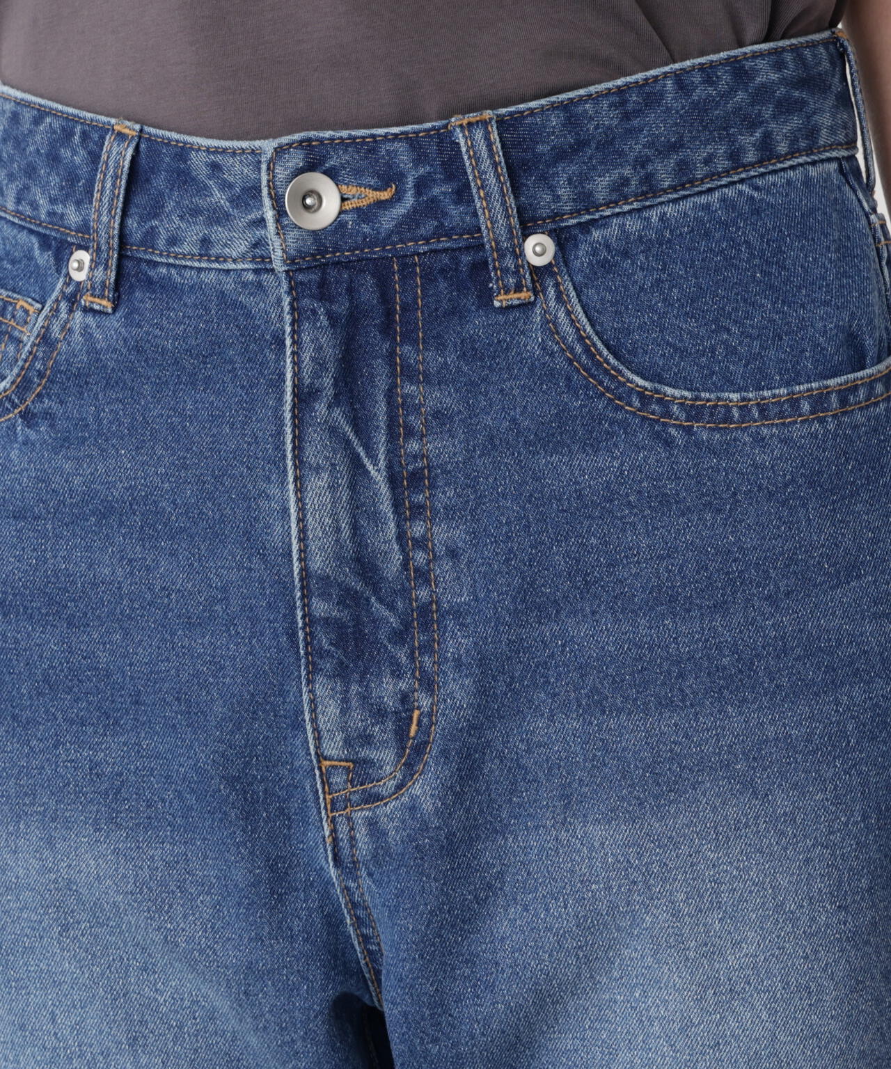 ブーツカットデニムパンツ