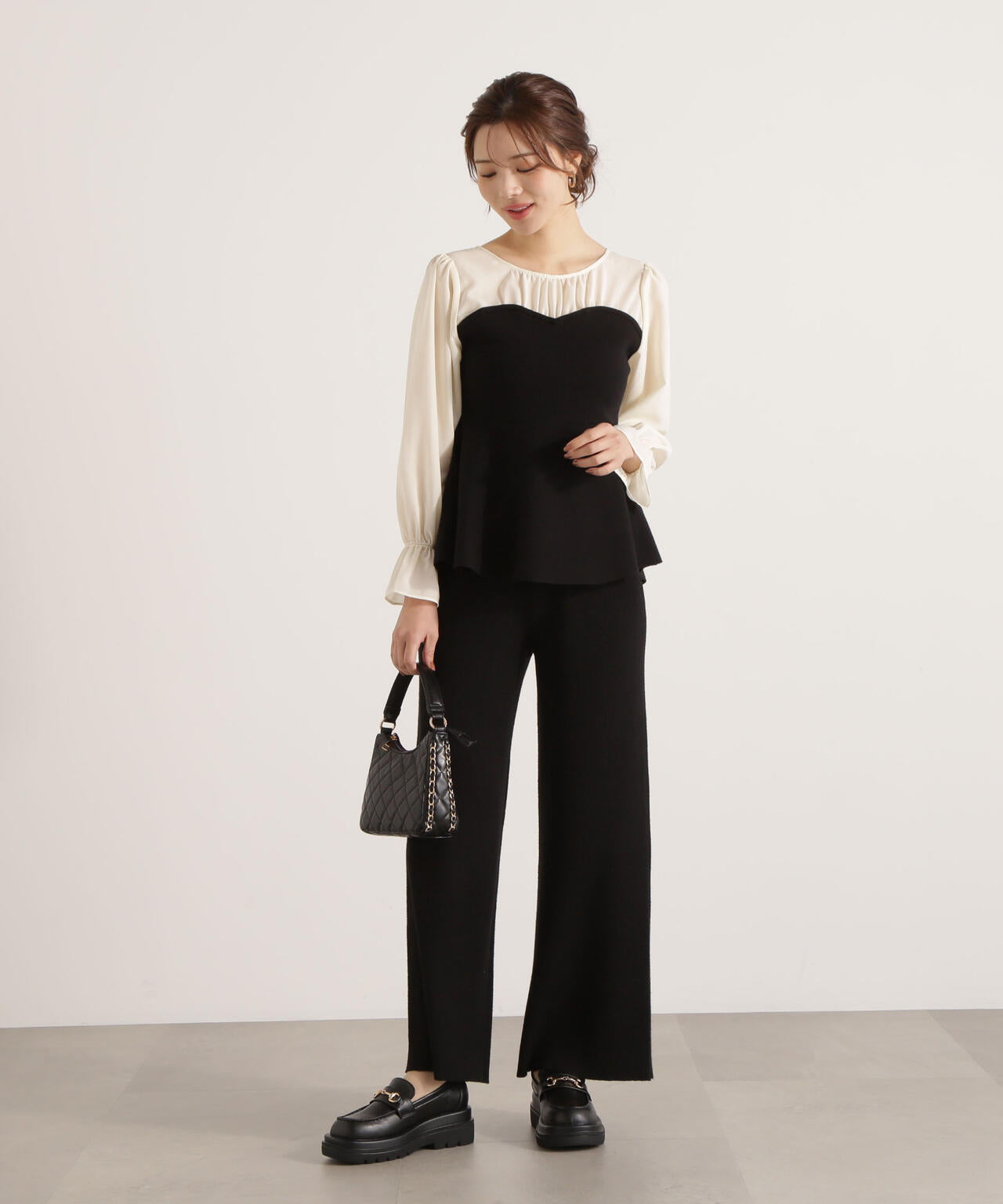 ウォッシャブル＞シアードッキングペプラムニットSETUP