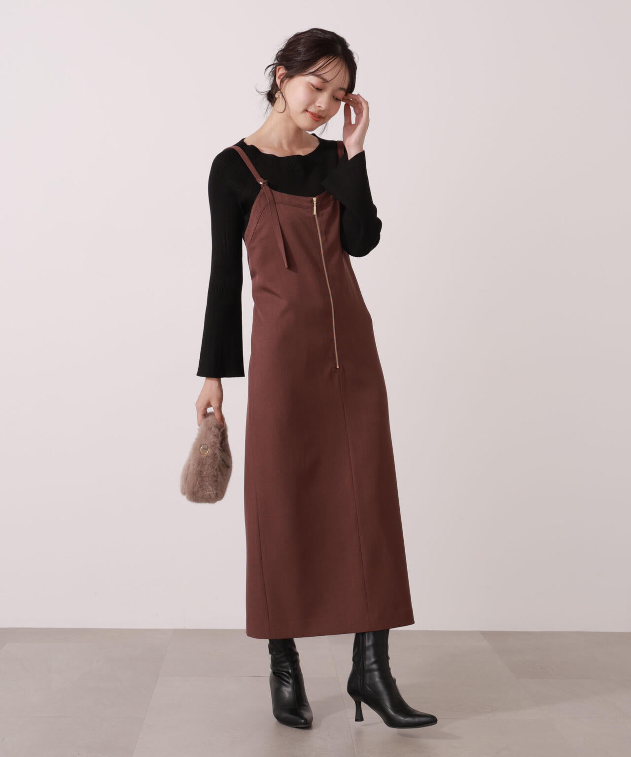 美品✨2024年 フォクシー ローラ ワンピース ジャンスカ カプチーノ 38 美品✨2024年 フォクシー ローラ ワンピース ジャンスカ カプチーノ 38