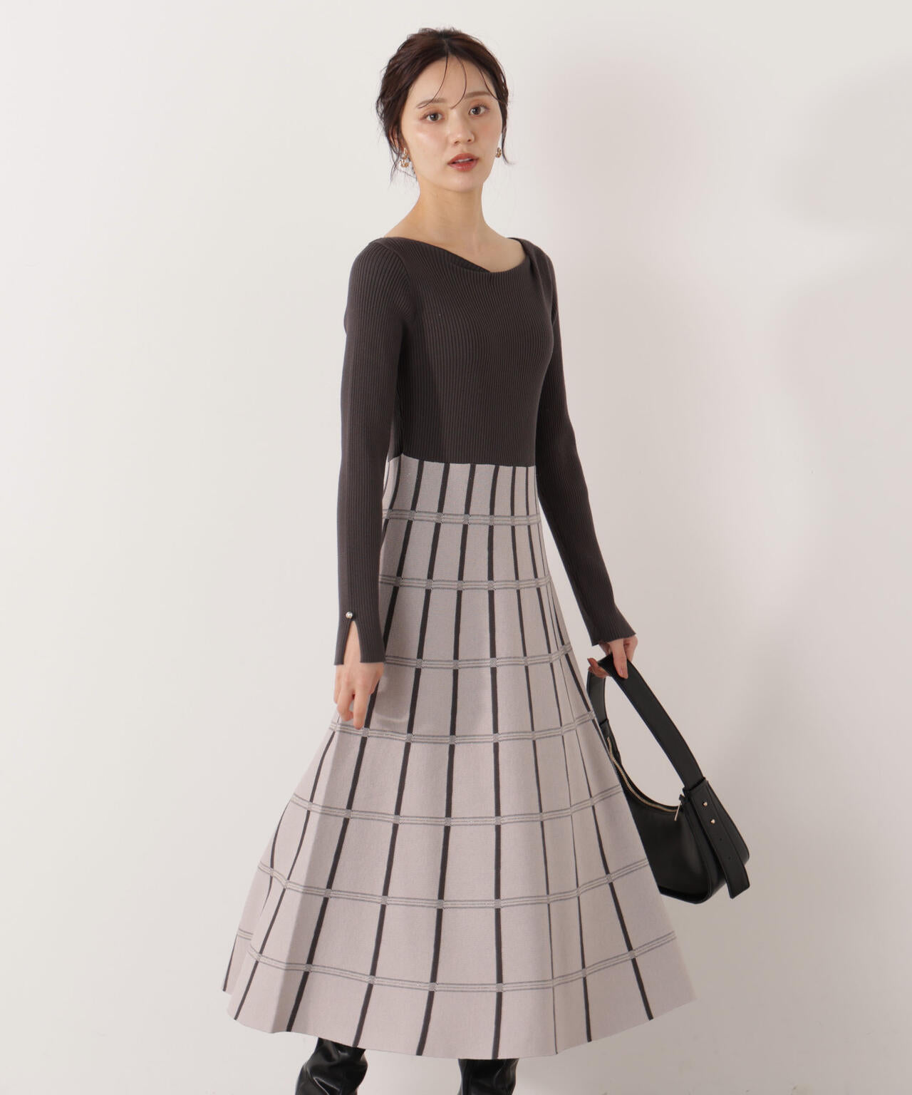 美品 パーリーゲイツ 22年モデル ニットワンピース チェック ハイネック チェック柄ジャガードニットワンピース【ボルドー：official