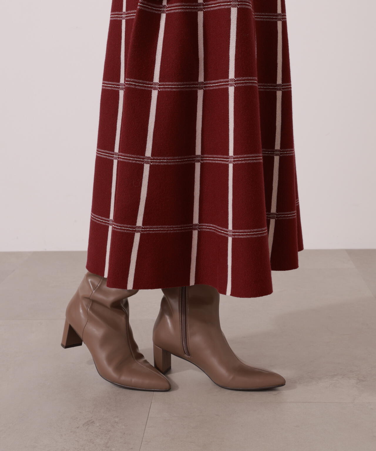 チェック柄ジャガードニットワンピース【ボルドー：official site限定】