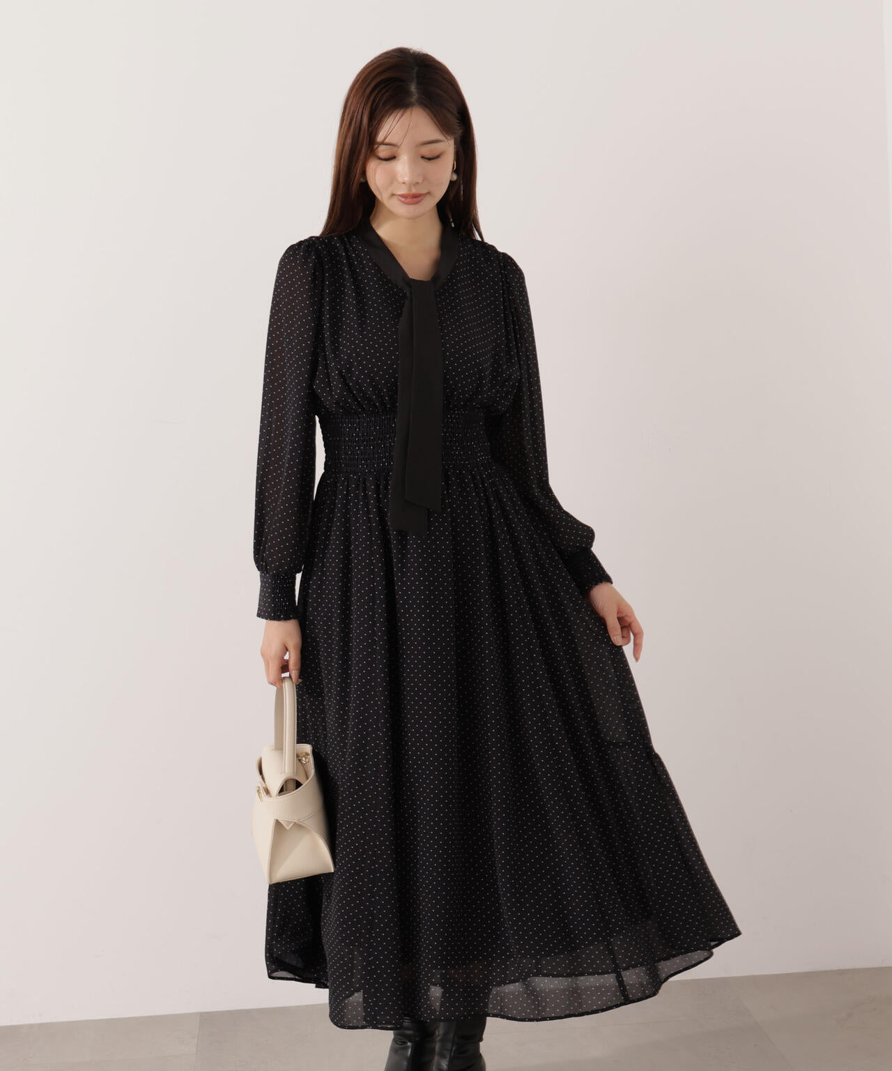 【青島心さん着用】タイ付きウエストシャーリングワンピース