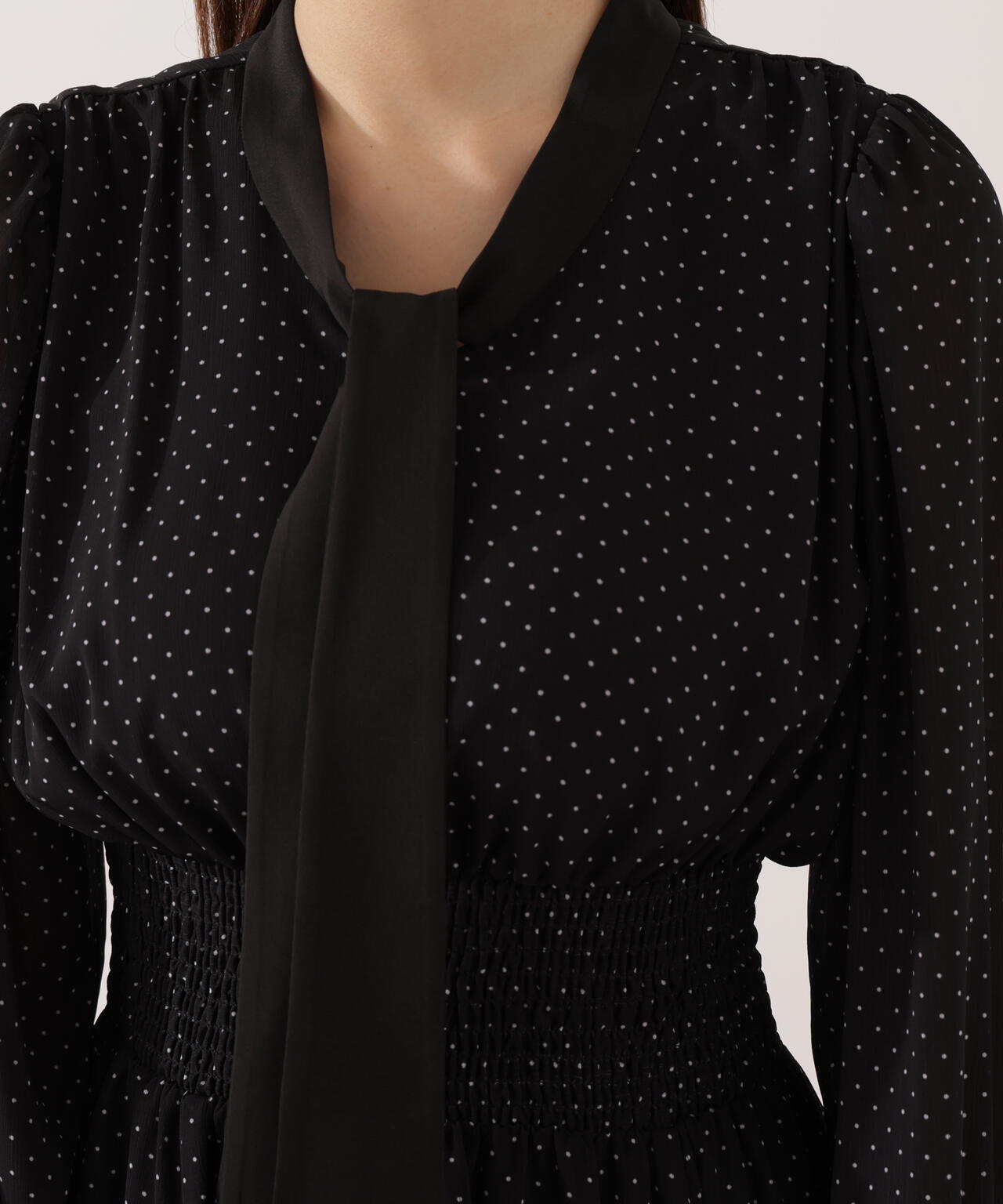 【青島心さん着用】タイ付きウエストシャーリングワンピース