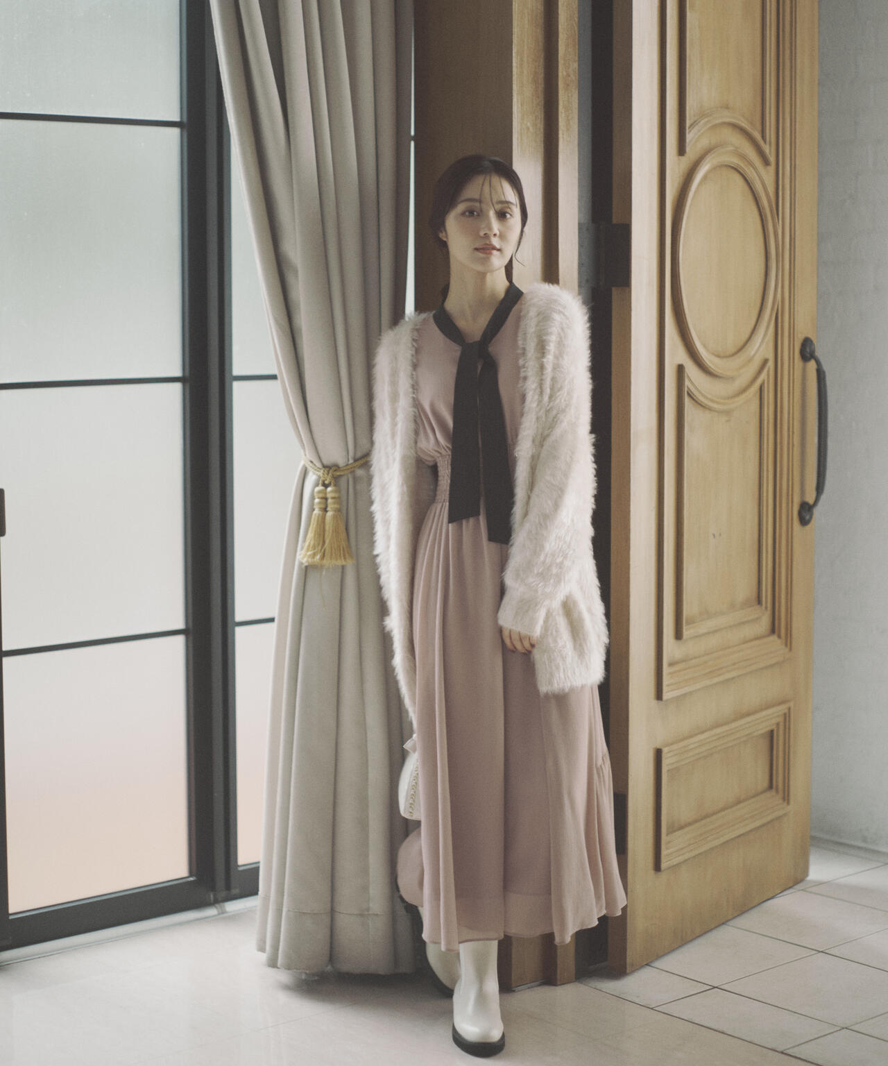 【試着のみoverE】ウエストシャーリングワンピース 25SS 最終価格 ウエストシャーリングワンピース 25SS：ライトブルー│胸が