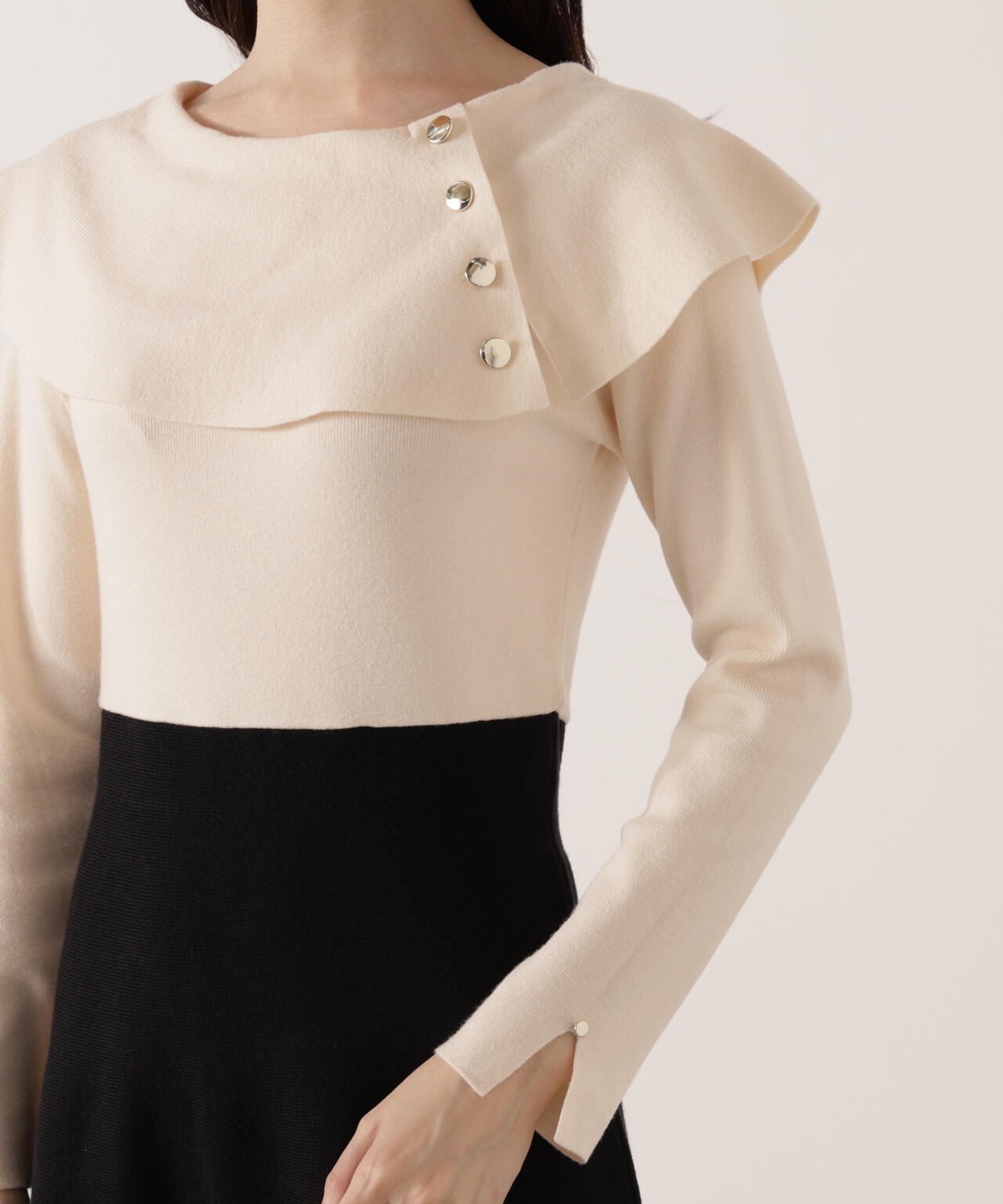 ケープニットワンピース【WEB・一部店舗限定】