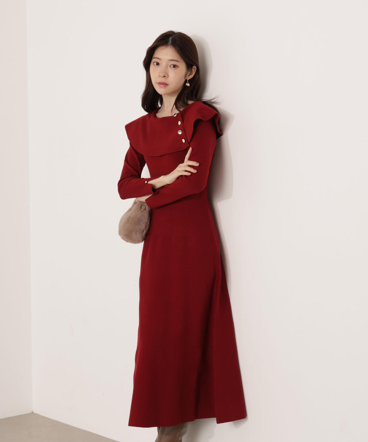 ケープニットワンピース【WEB・一部店舗限定】