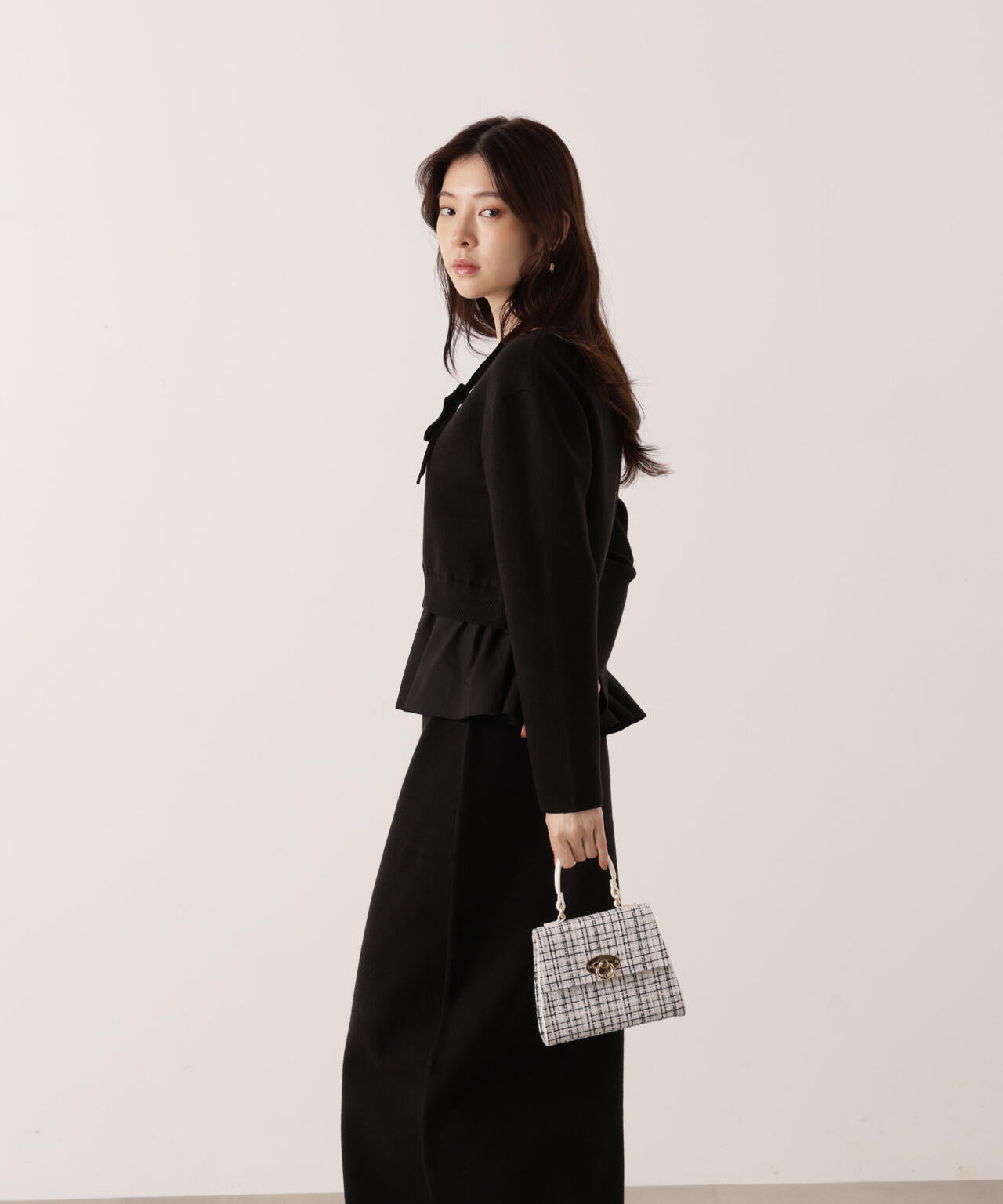 【青島心さん着用】＜ウォッシャブル＞ランダムヘムペプラムニットSETUP