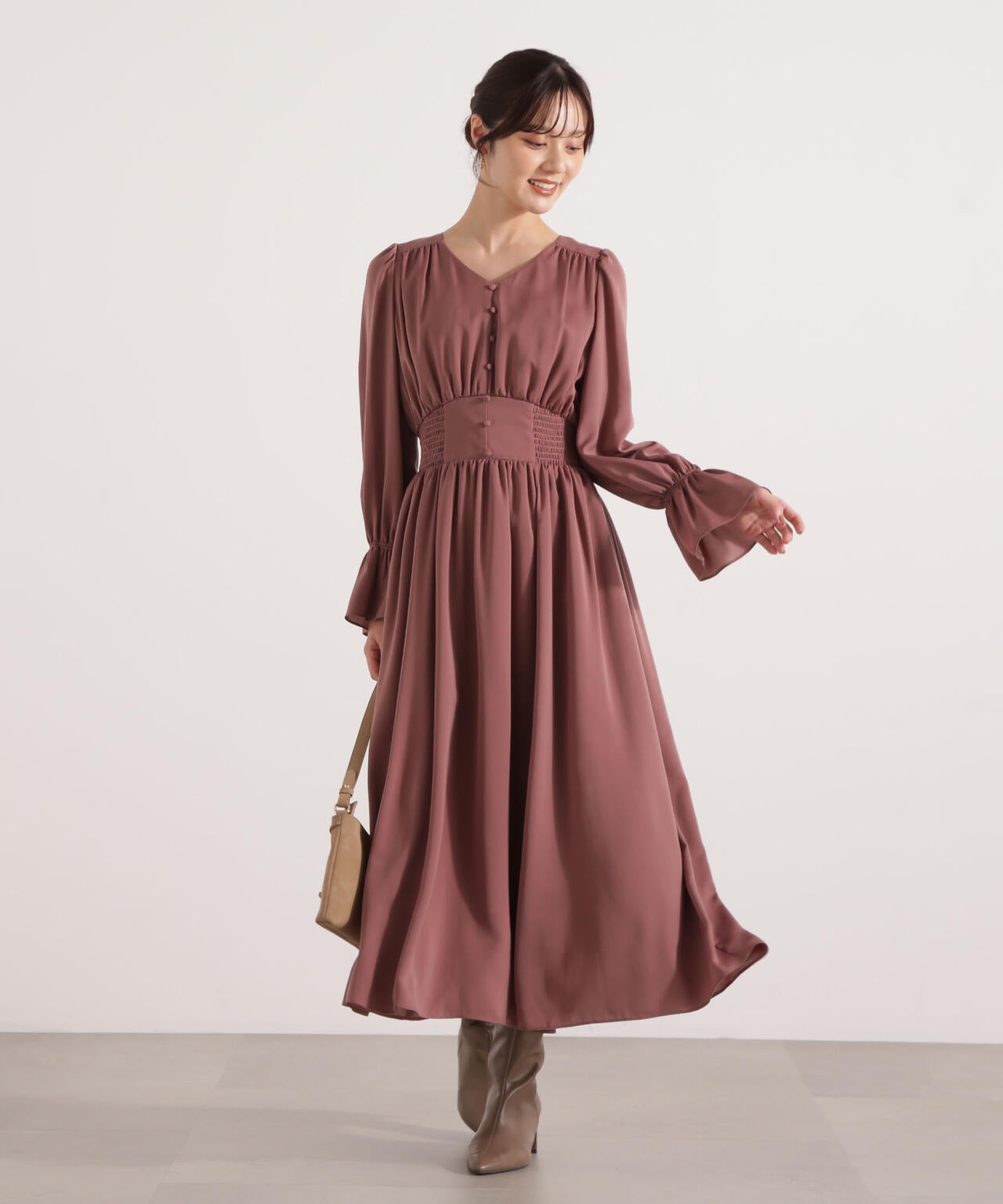 クルミ釦付きギャザーワンピース | PROPORTION BODY DRESSING